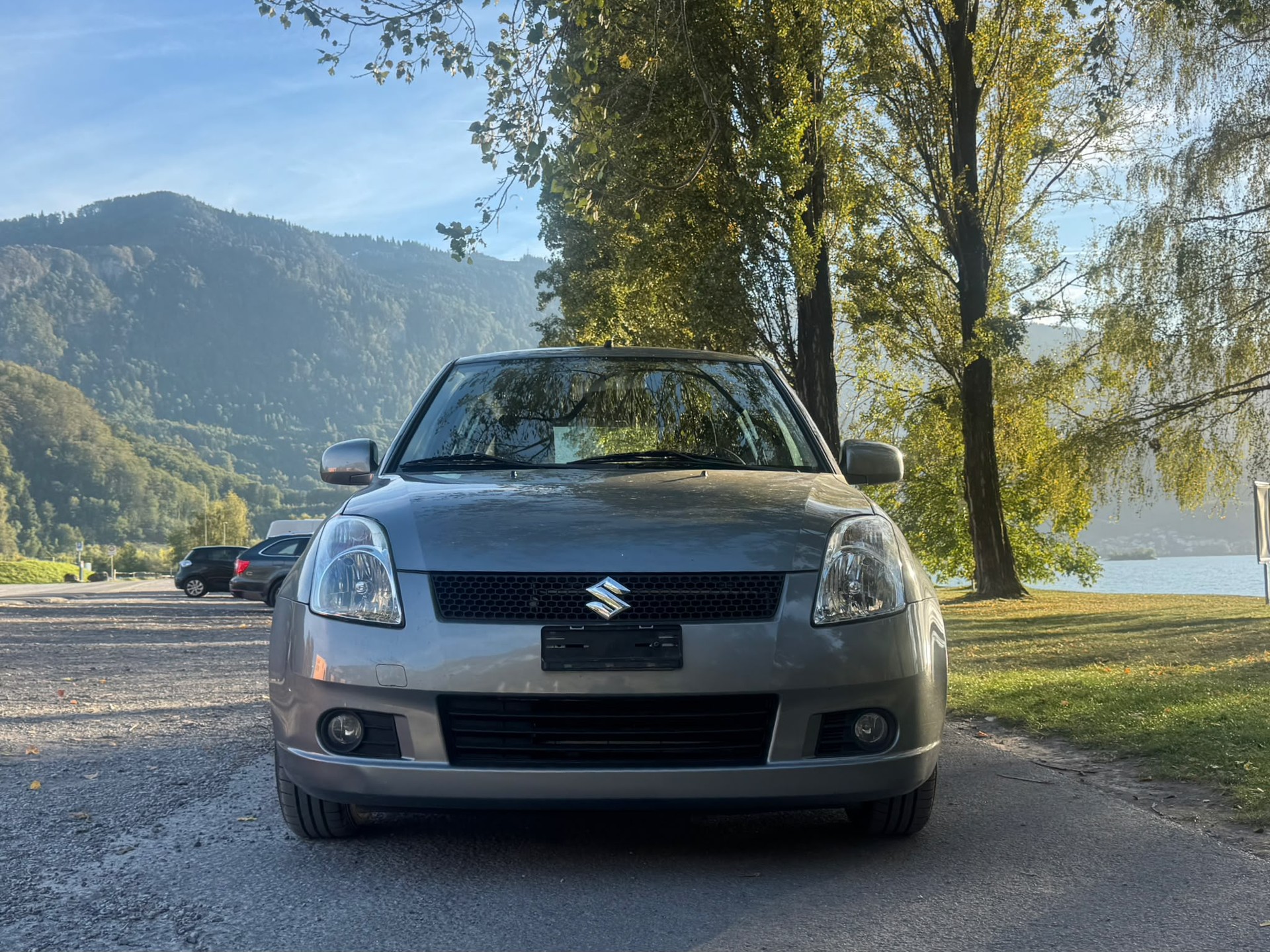 SUZUKI Swift 1.5i 16V VVT GL Top