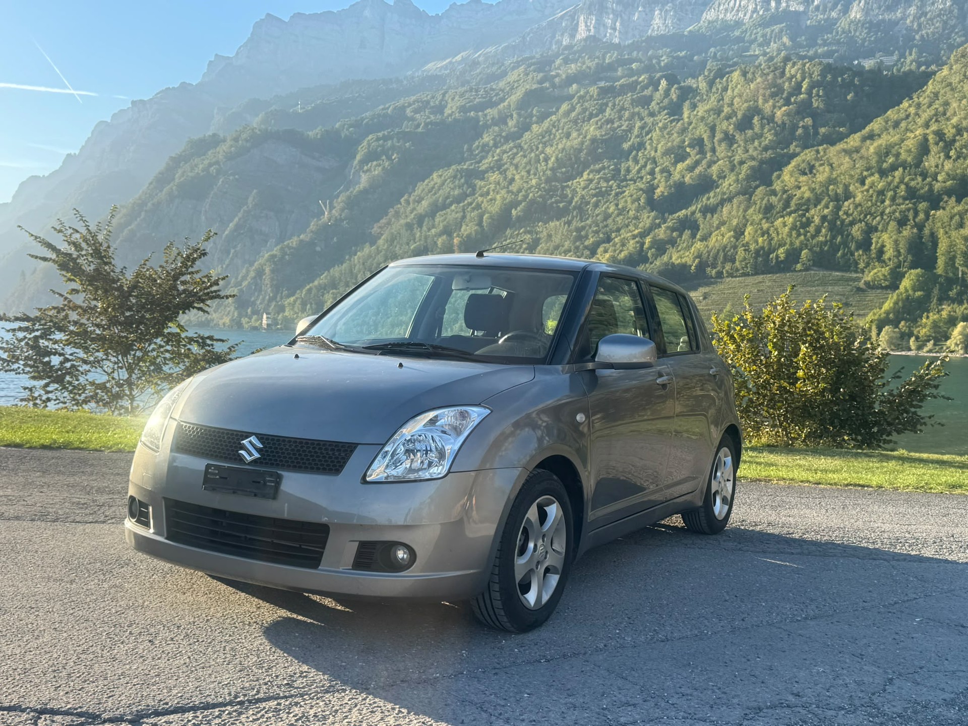 SUZUKI Swift 1.5i 16V VVT GL Top-showroom-element-3