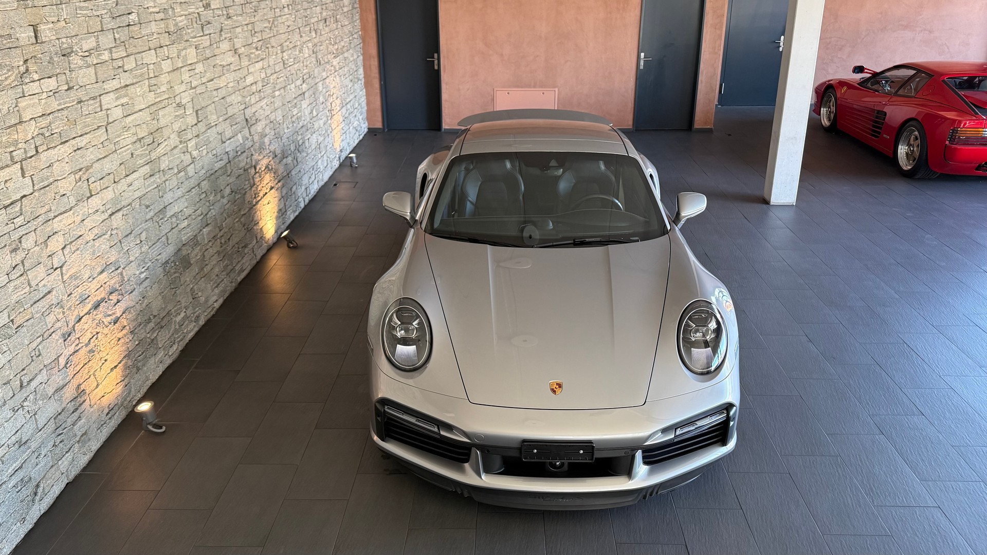 PORSCHE 911 Turbo S PDK (992.1)-showroom-element-2