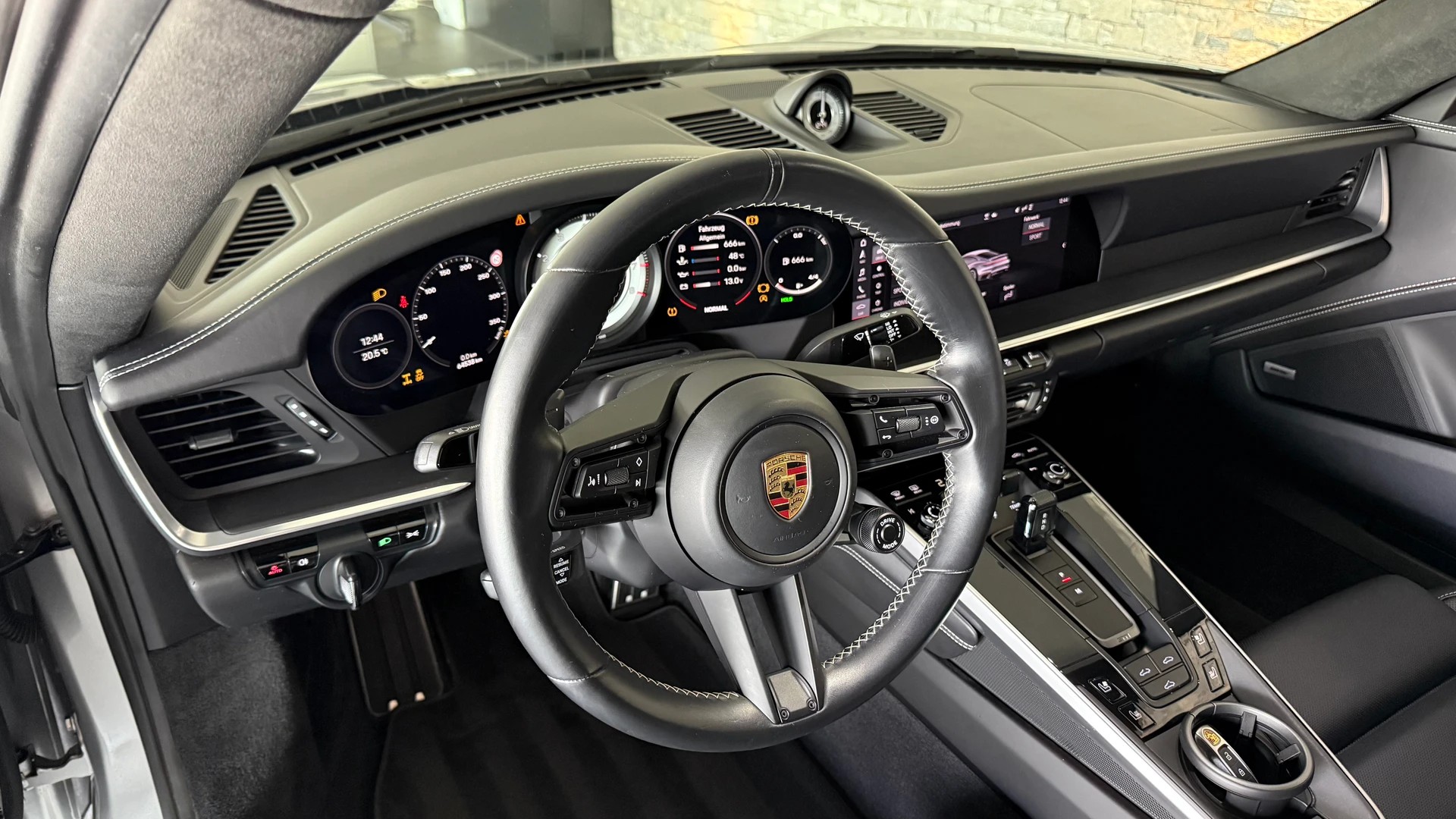 PORSCHE 911 Turbo S PDK (992.1)-image-13