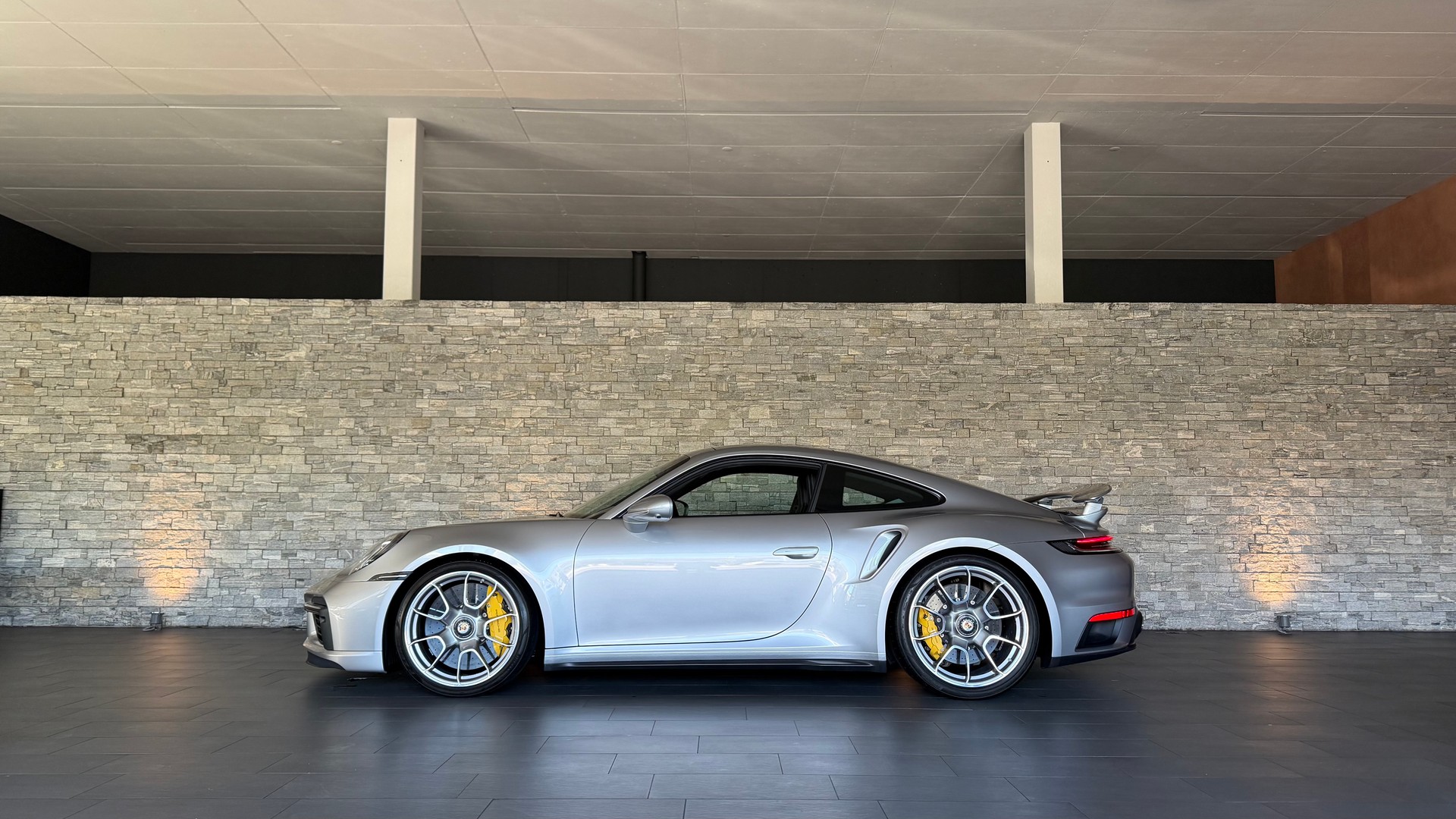 PORSCHE 911 Turbo S PDK (992.1)