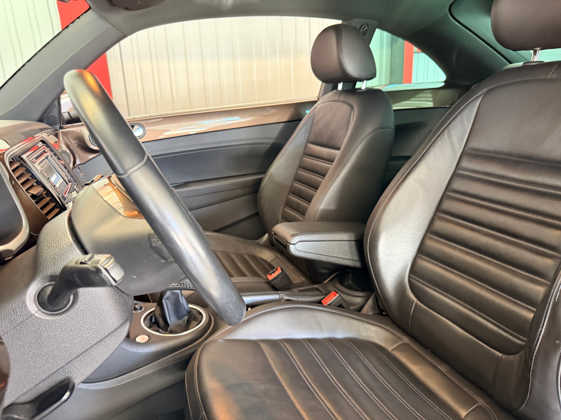 VW Beetle 1.4 TSI Design-image-12