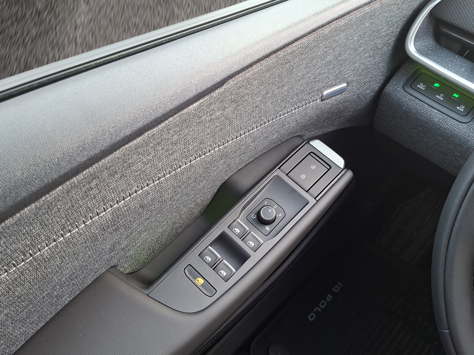 VW ID.Polo 52 kWh Style Edition One-image-11