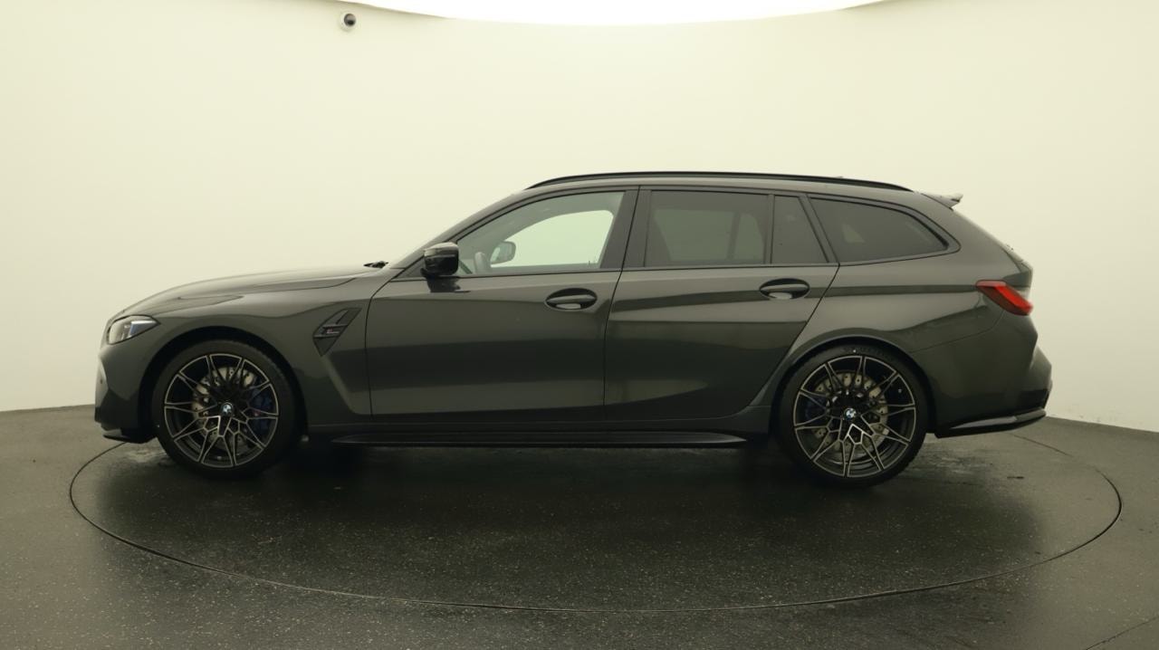 BMW M3 Touring xDrive Competition M-showroom-element-1