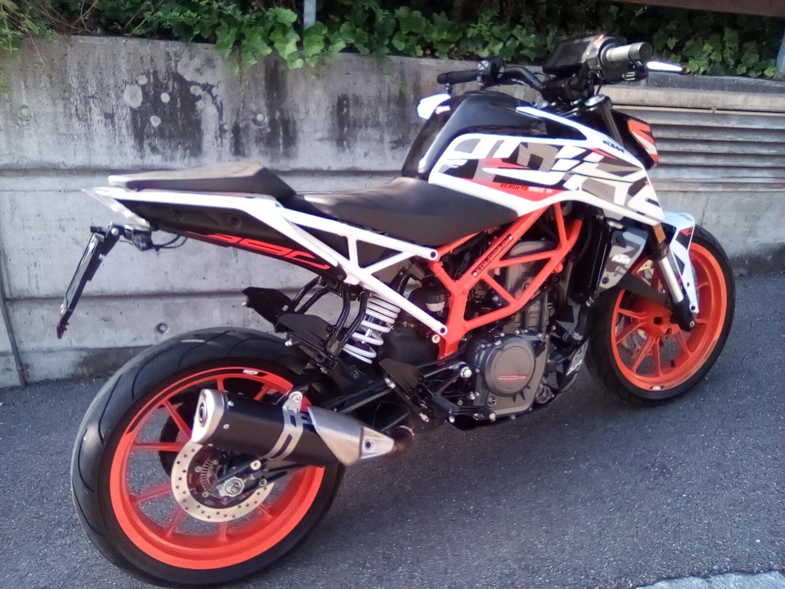 KTM 390 Duke ABS-image-8