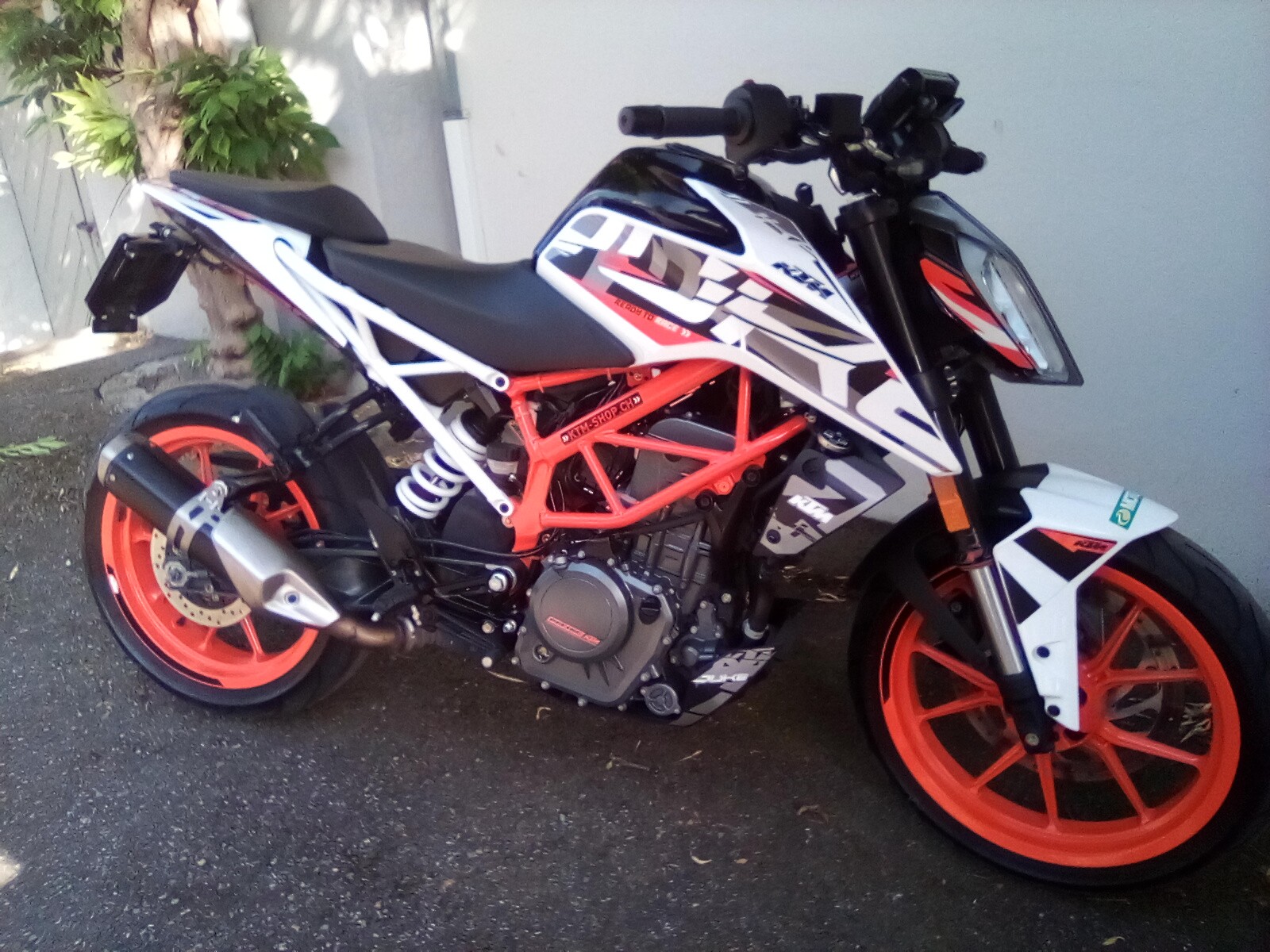 KTM 390 Duke ABS-image-10
