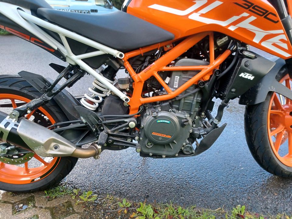 KTM 390 Duke ABS-image-3