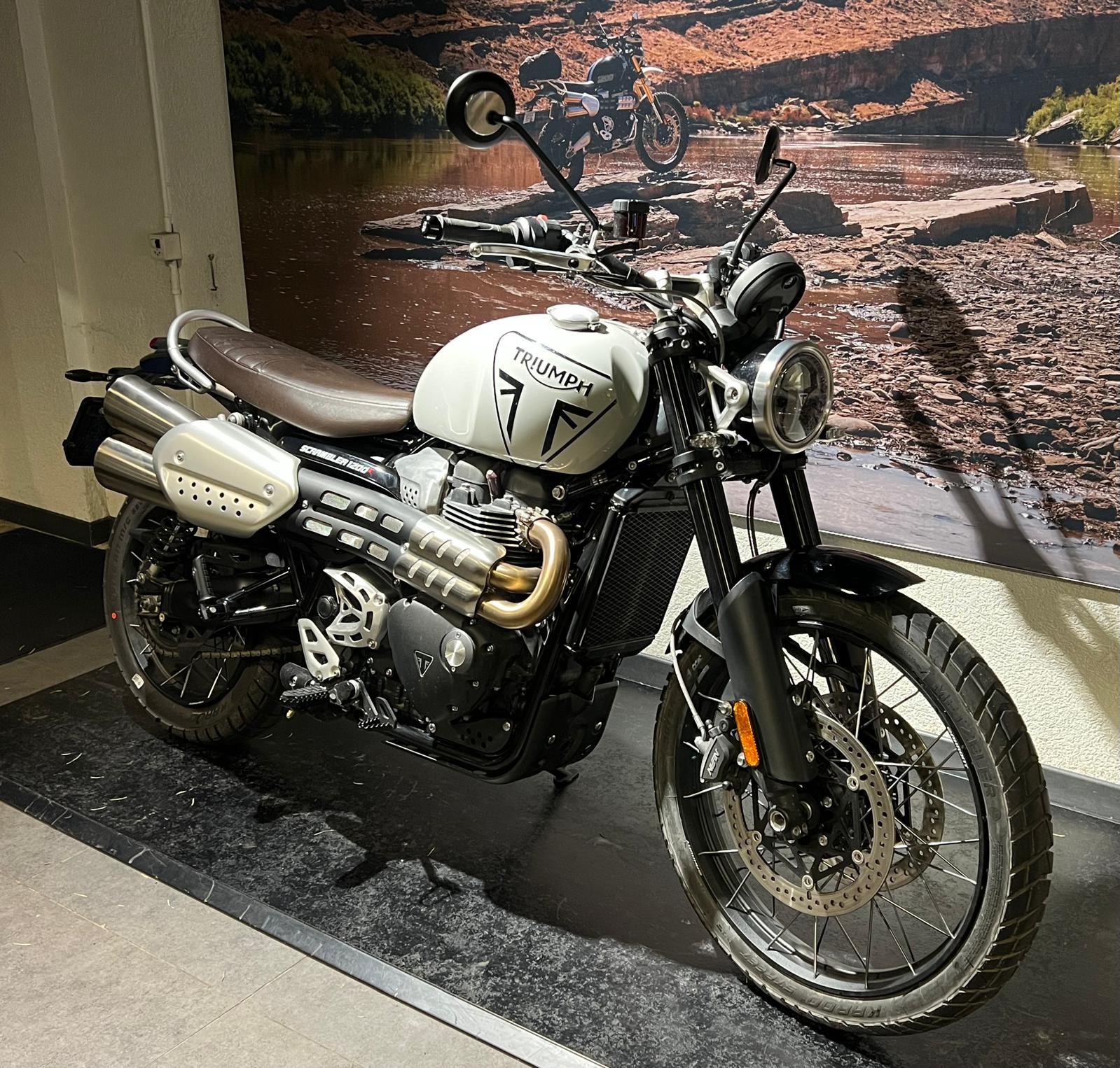 TRIUMPH Scrambler 1200 X-image-1