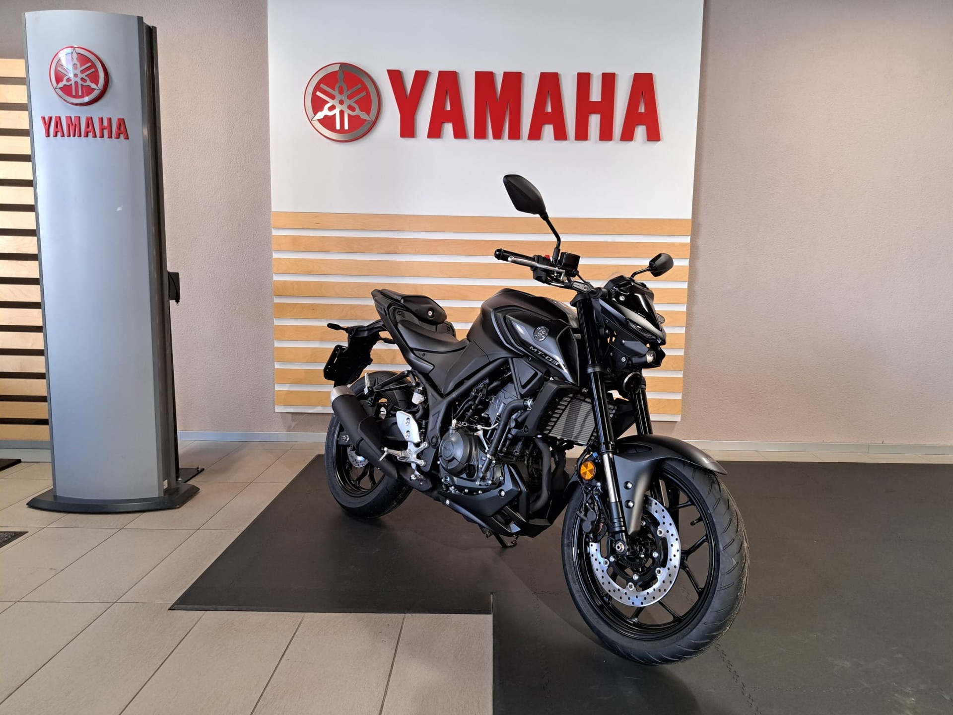 YAMAHA MT-03 ABS-image-1