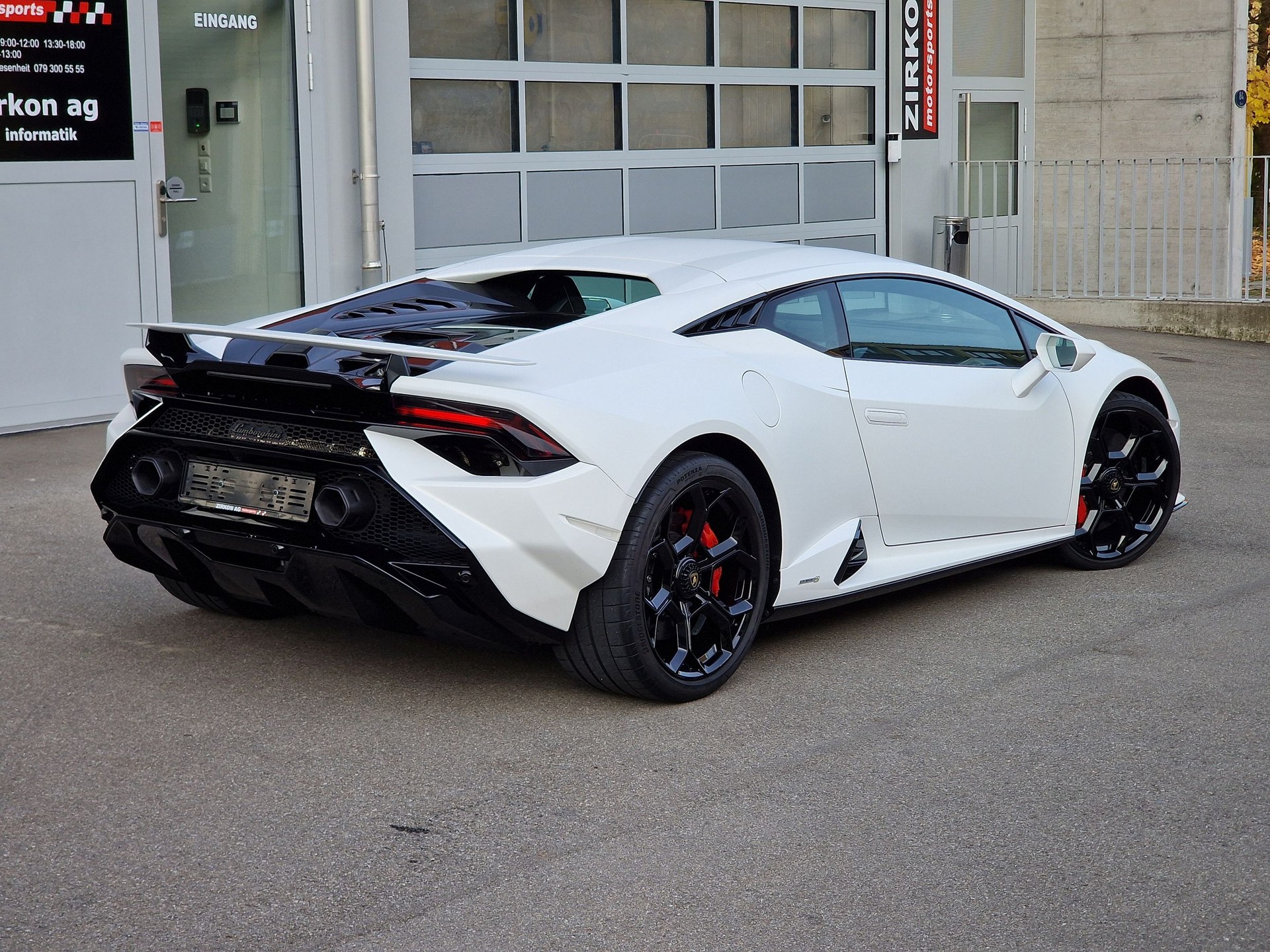LAMBORGHINI Huràcan Tecnica 'Bianco Asopo Matt' | CH | Sensonum | Lift | Carbon | 5 Jahre Garantie-image-13