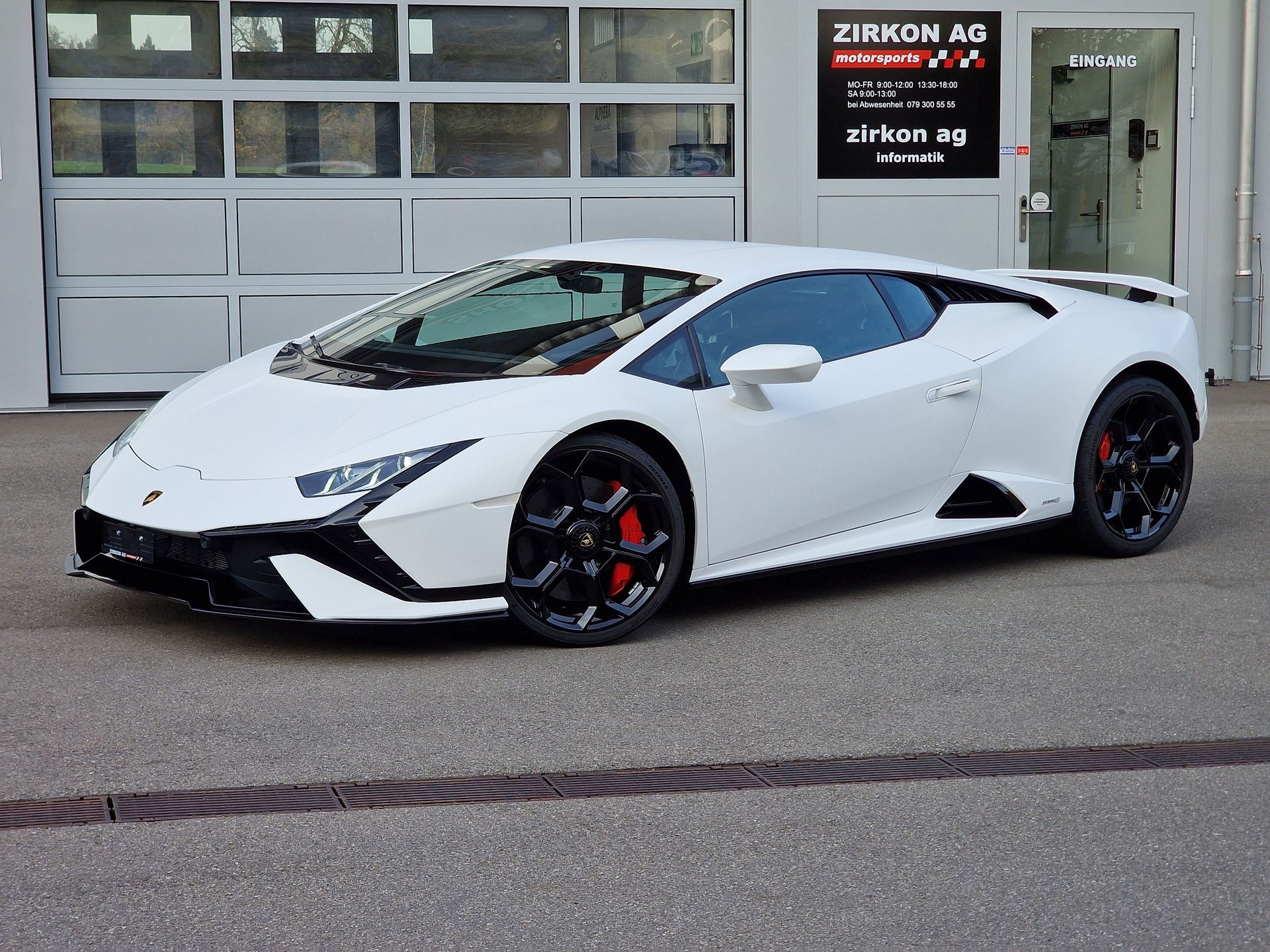 LAMBORGHINI Huràcan Tecnica 'Bianco Asopo Matt' | CH | Sensonum | Lift | Carbon | 5 Jahre Garantie-image-5