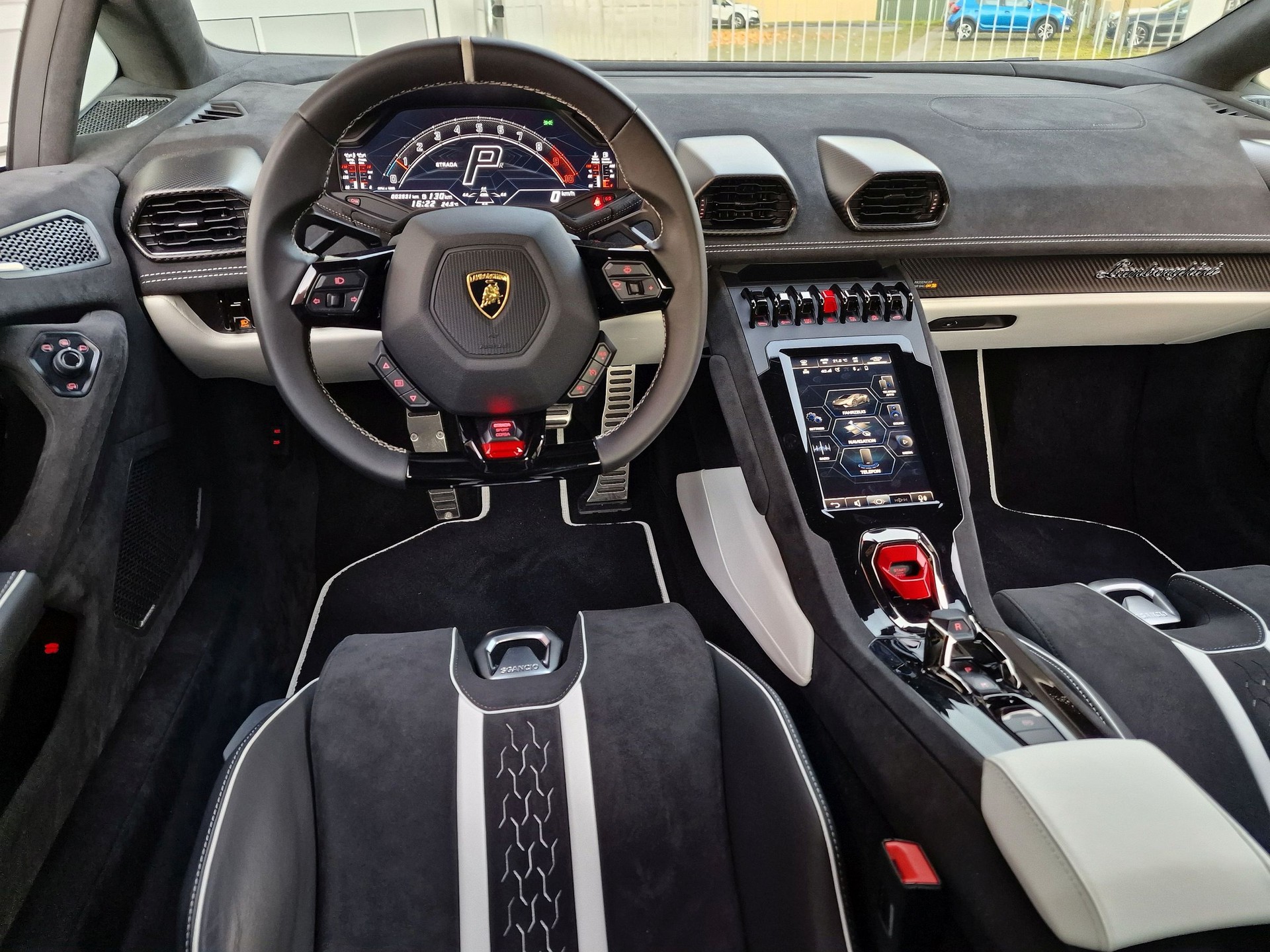 LAMBORGHINI Huràcan Tecnica 'Bianco Asopo Matt' | CH | Sensonum | Lift | Carbon | 5 Jahre Garantie-image-26