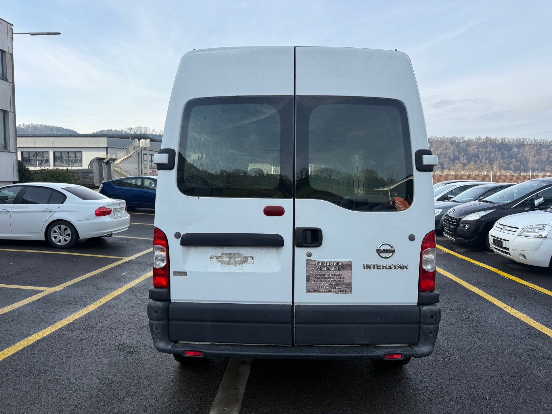 NISSAN Interstar 35 2.5 dCi-image-10