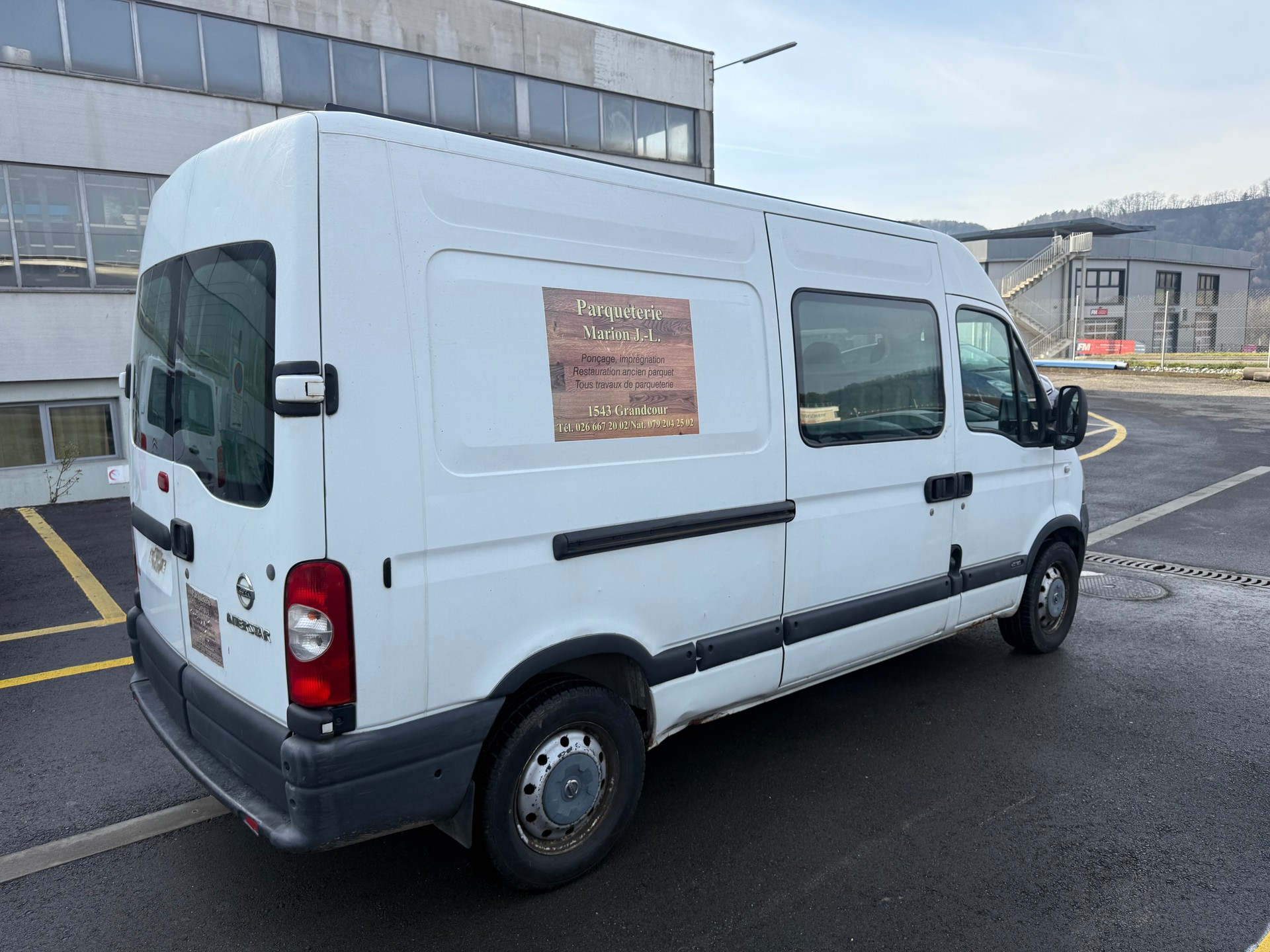 NISSAN Interstar 35 2.5 dCi-image-9