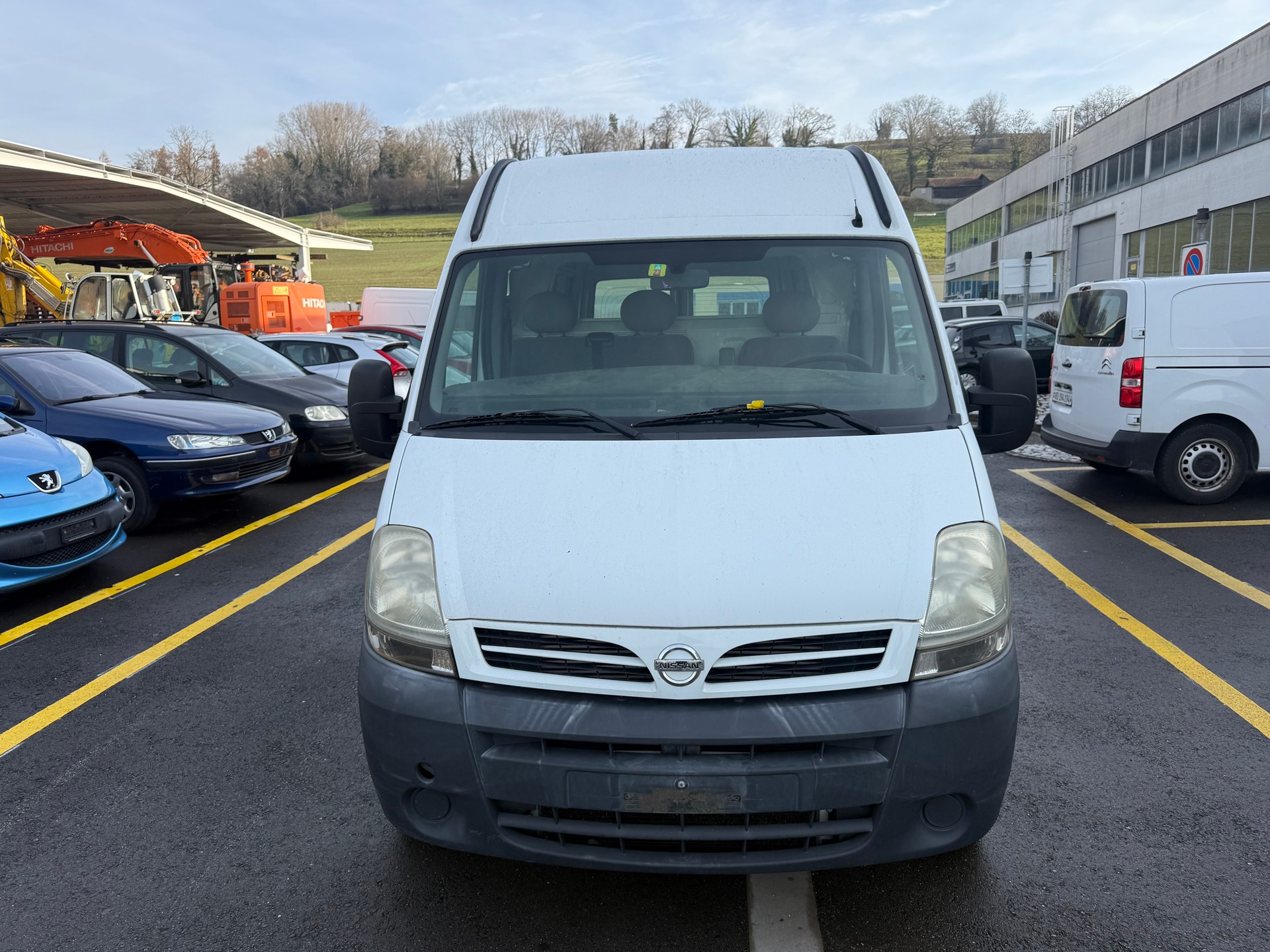 NISSAN Interstar 35 2.5 dCi-image-4