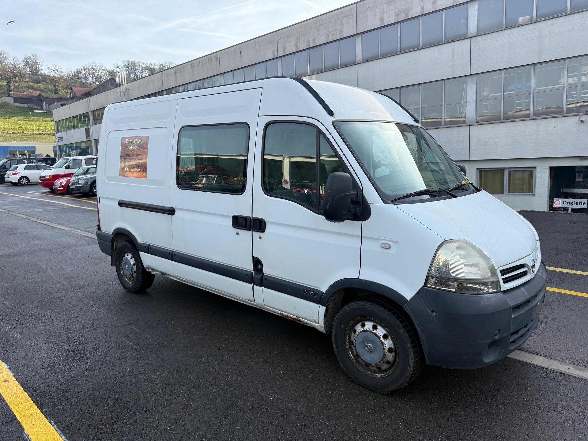 NISSAN Interstar 35 2.5 dCi-image-6
