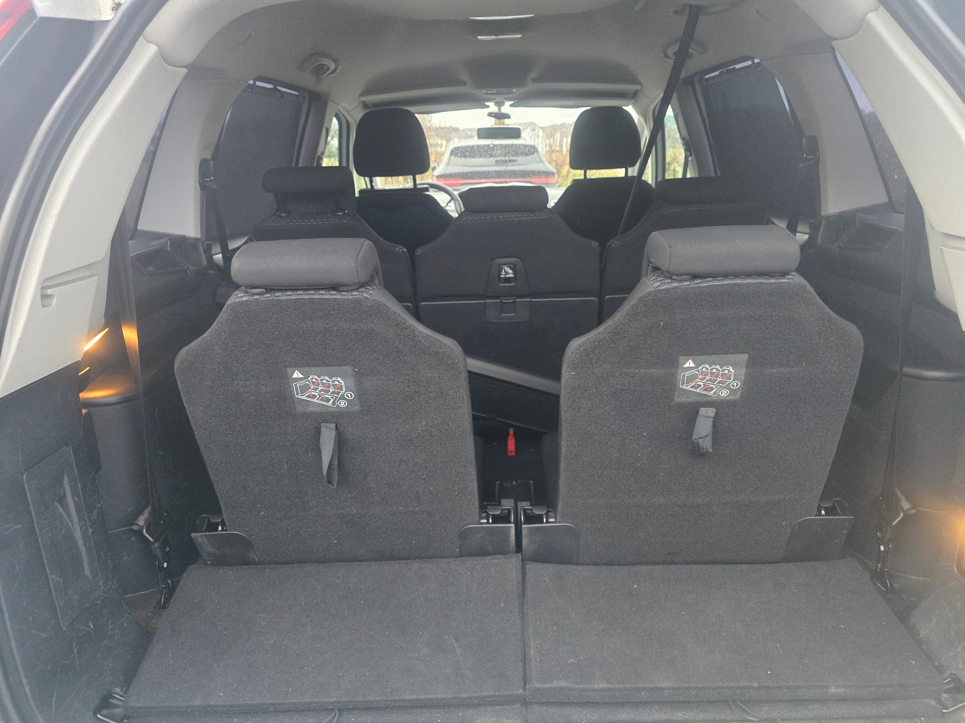 CITROEN Grand C4 Picasso 1.6i 16V Turbo Exclusive+ BMP6-image-12