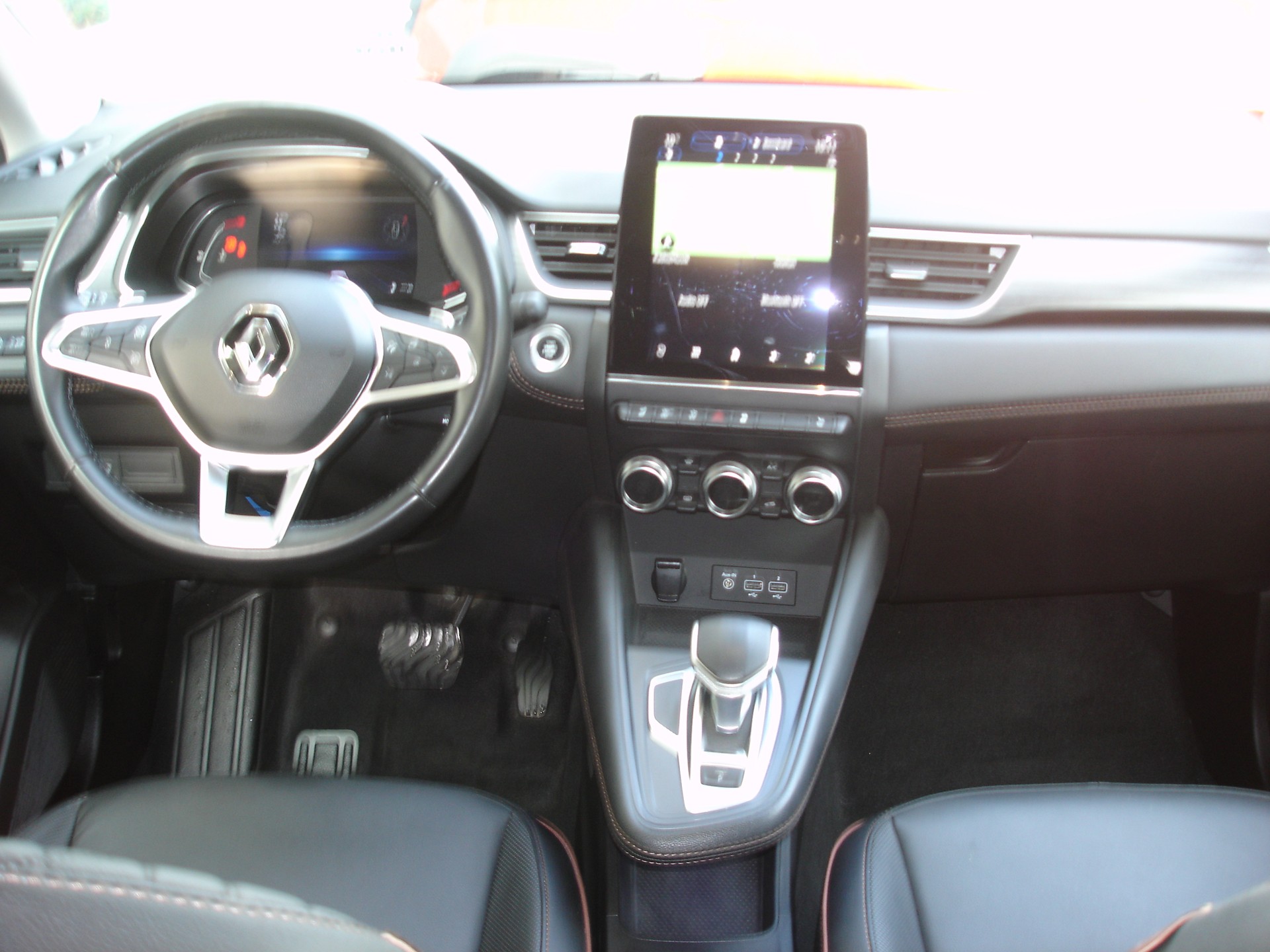RENAULT Captur 1.3 TCe EDC Initiale Paris EDC-image-9