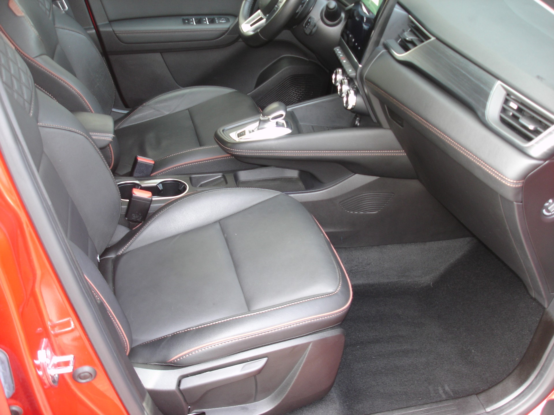 RENAULT Captur 1.3 TCe EDC Initiale Paris EDC-image-10
