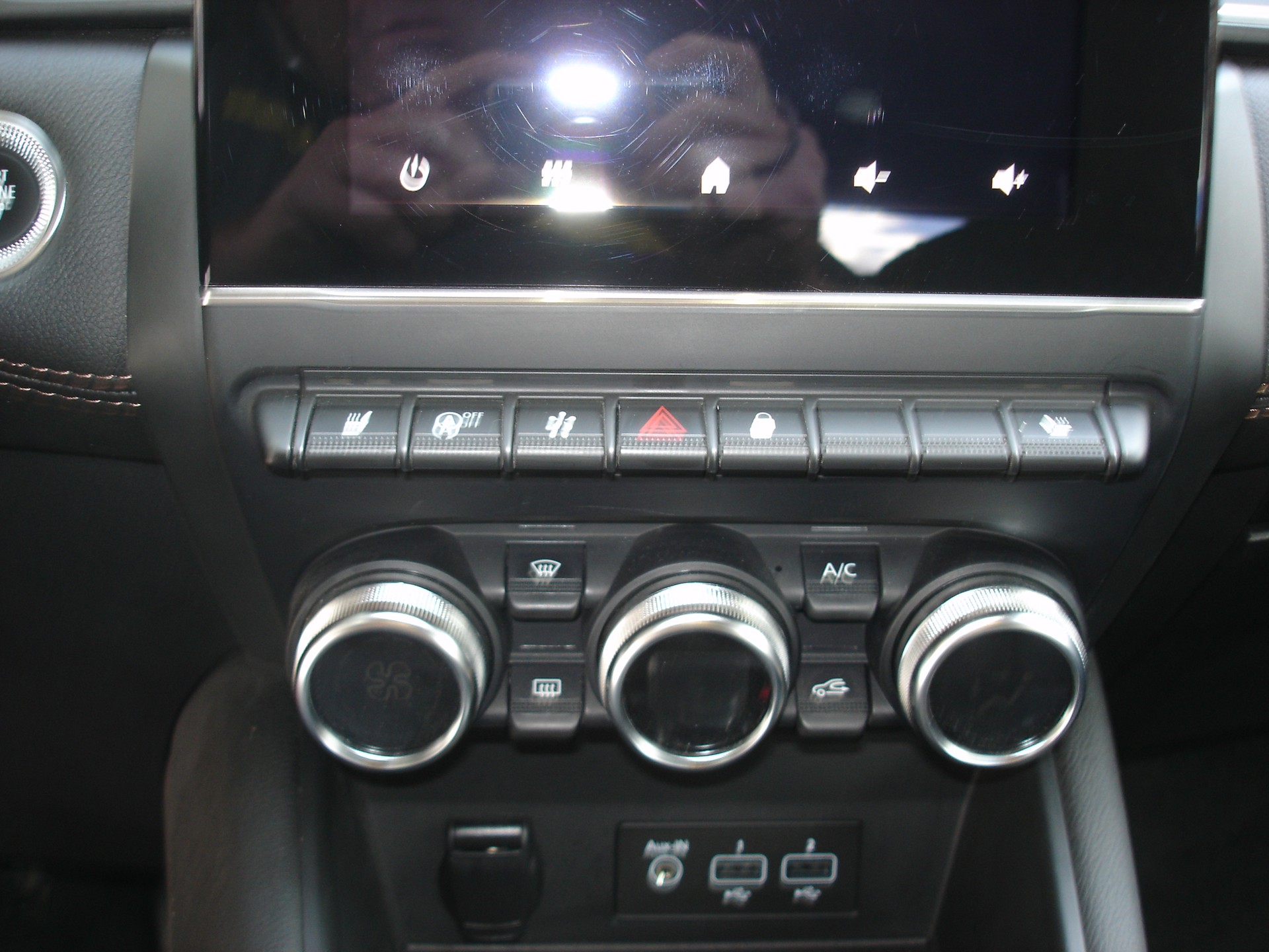 RENAULT Captur 1.3 TCe EDC Initiale Paris EDC-image-14