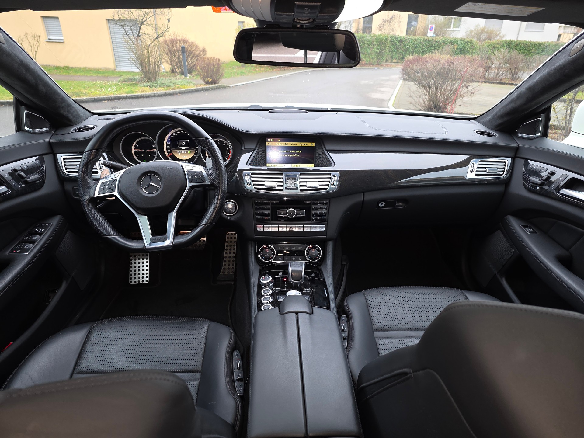 MERCEDES-BENZ CLS 63 AMG Speedshift MCT-image-6