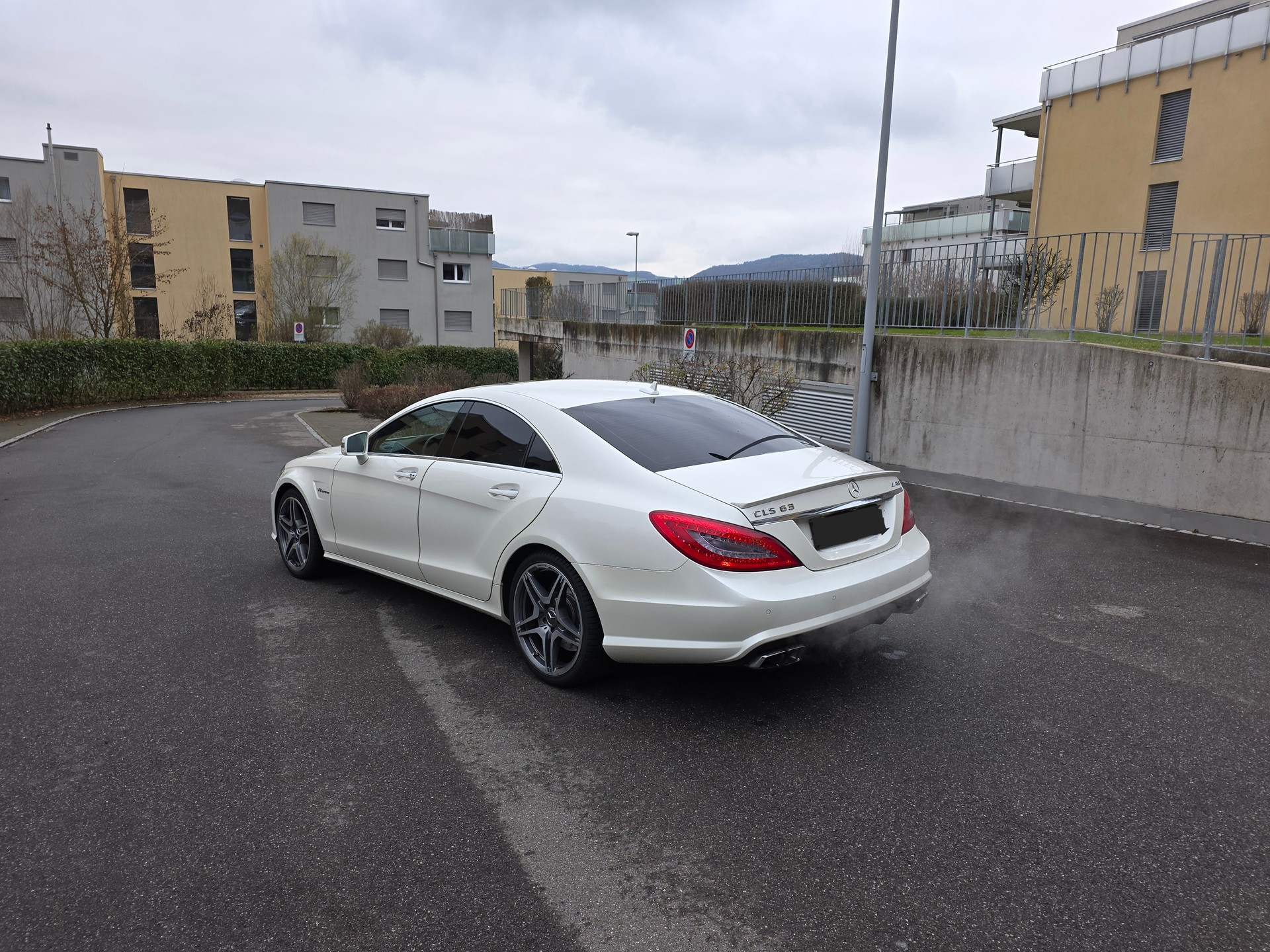MERCEDES-BENZ CLS 63 AMG Speedshift MCT-image-4