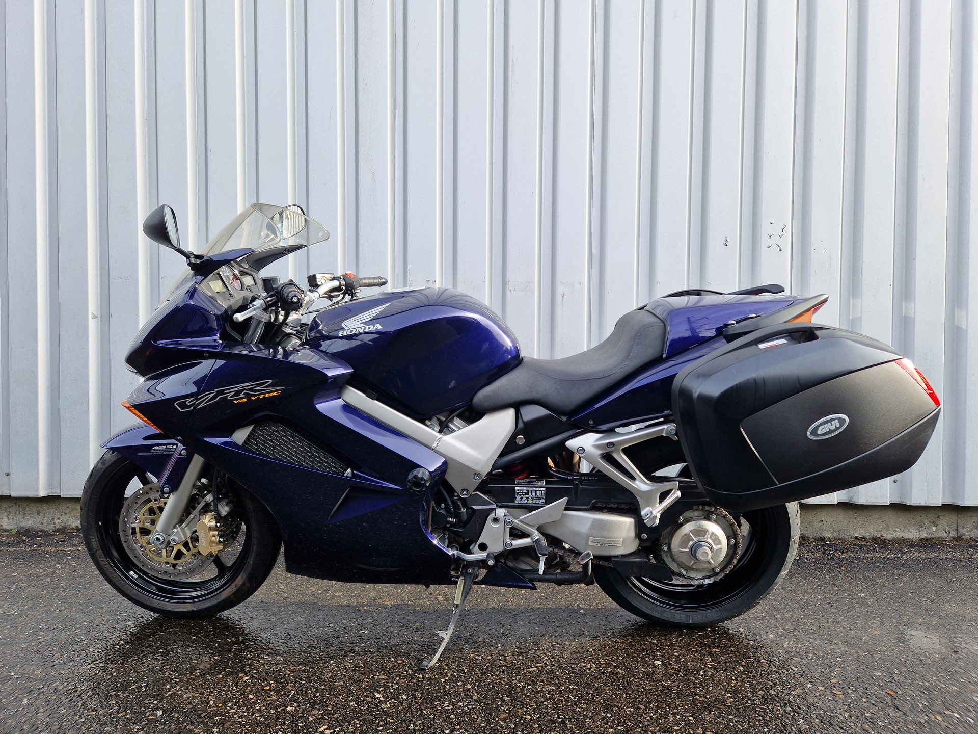 HONDA VFR 800 FI ABS KUNDENAUFTRAG-image-9
