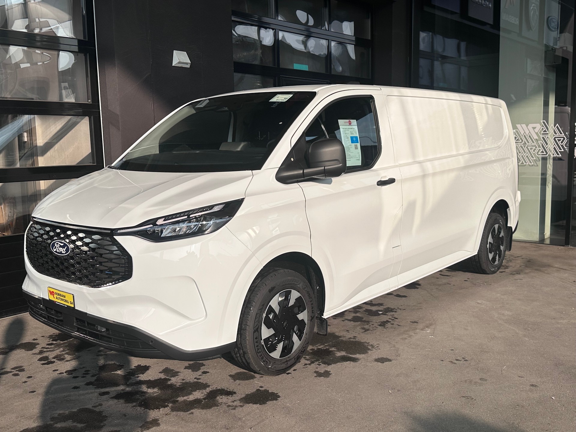 FORD TRANSIT e-CUSTOM TREND L2-showroom-element-3