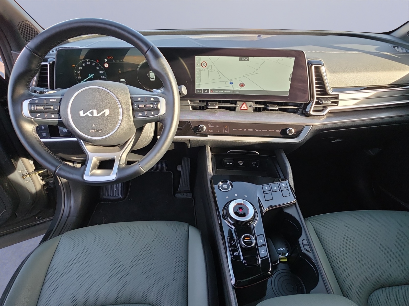 KIA Sportage 1.6 T-GDi Hybrid Power Edition-image-9
