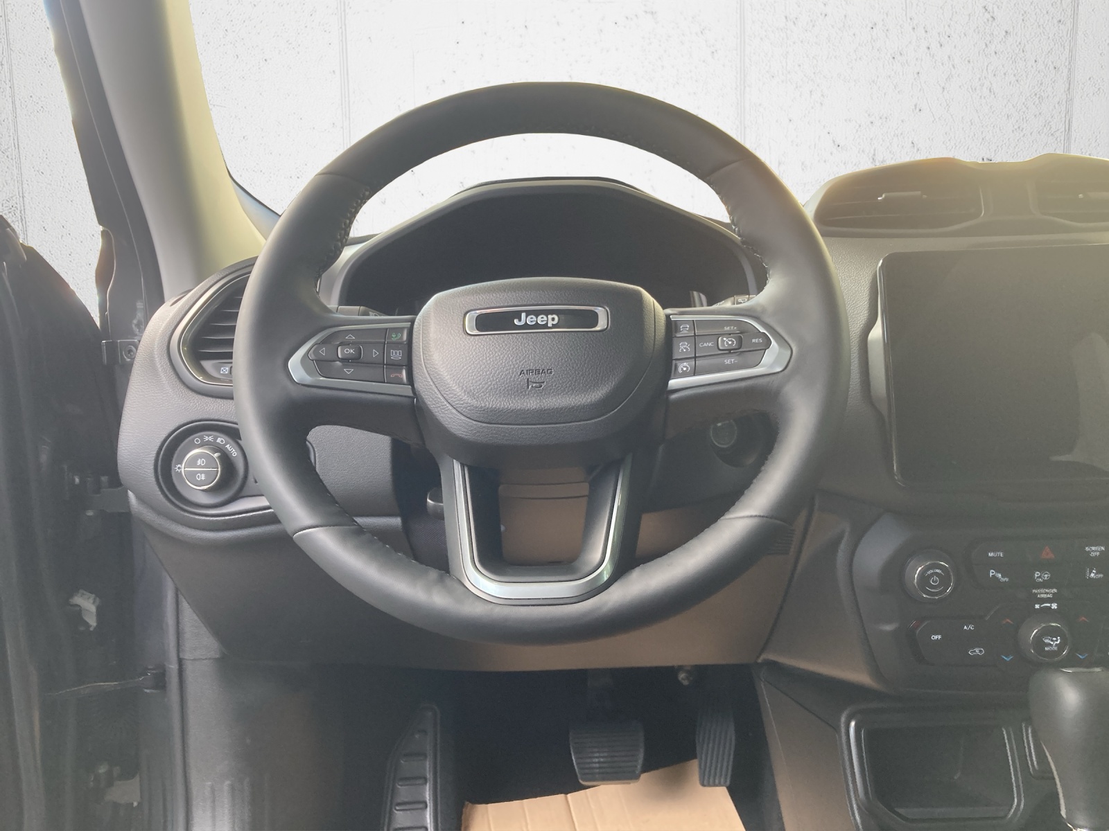 JEEP Renegade 1.5 MHEV Summit-image-9