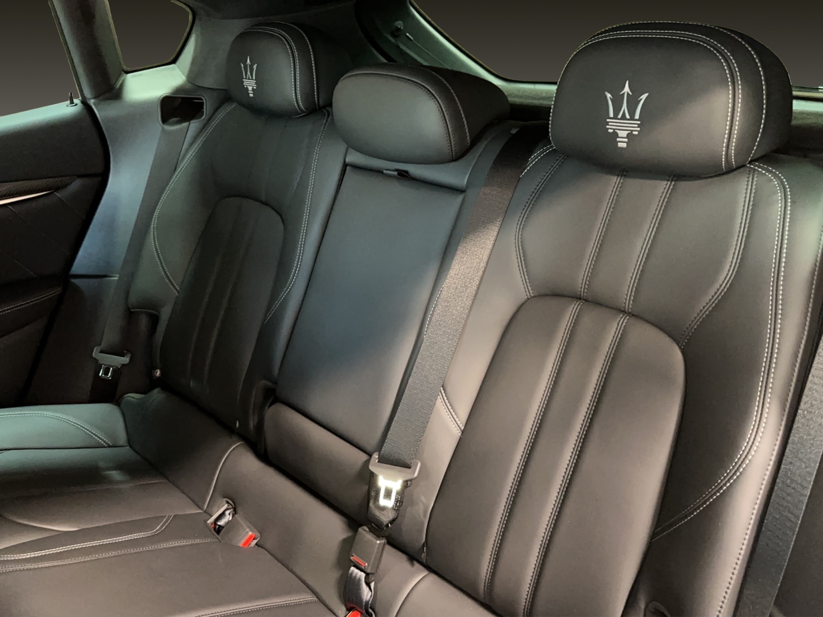 MASERATI Levante 3.0 V6 Modena S-image-11