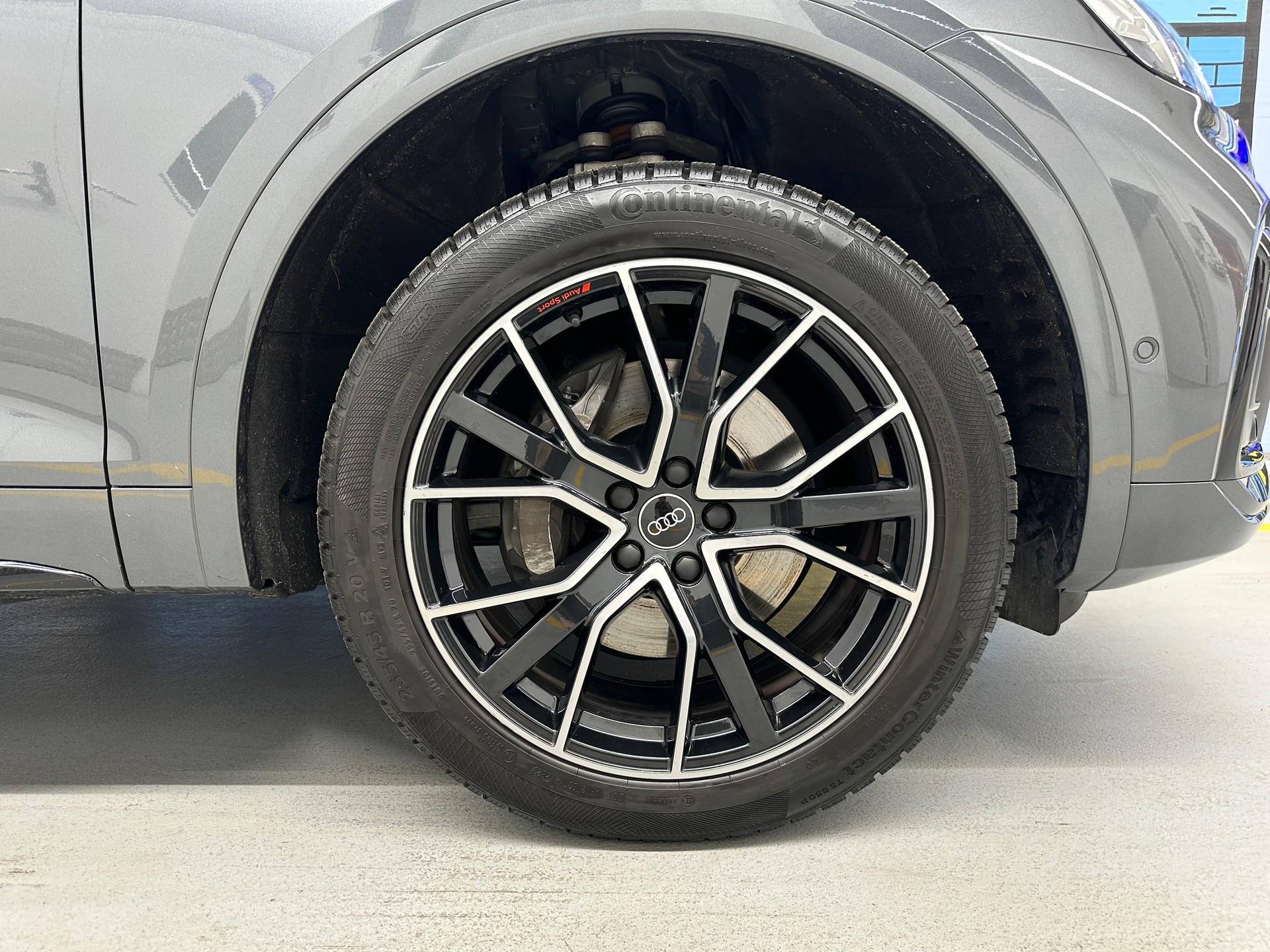 AUDI Q5 50 TFSI e PHEV S line quattro S-tronic-image-6