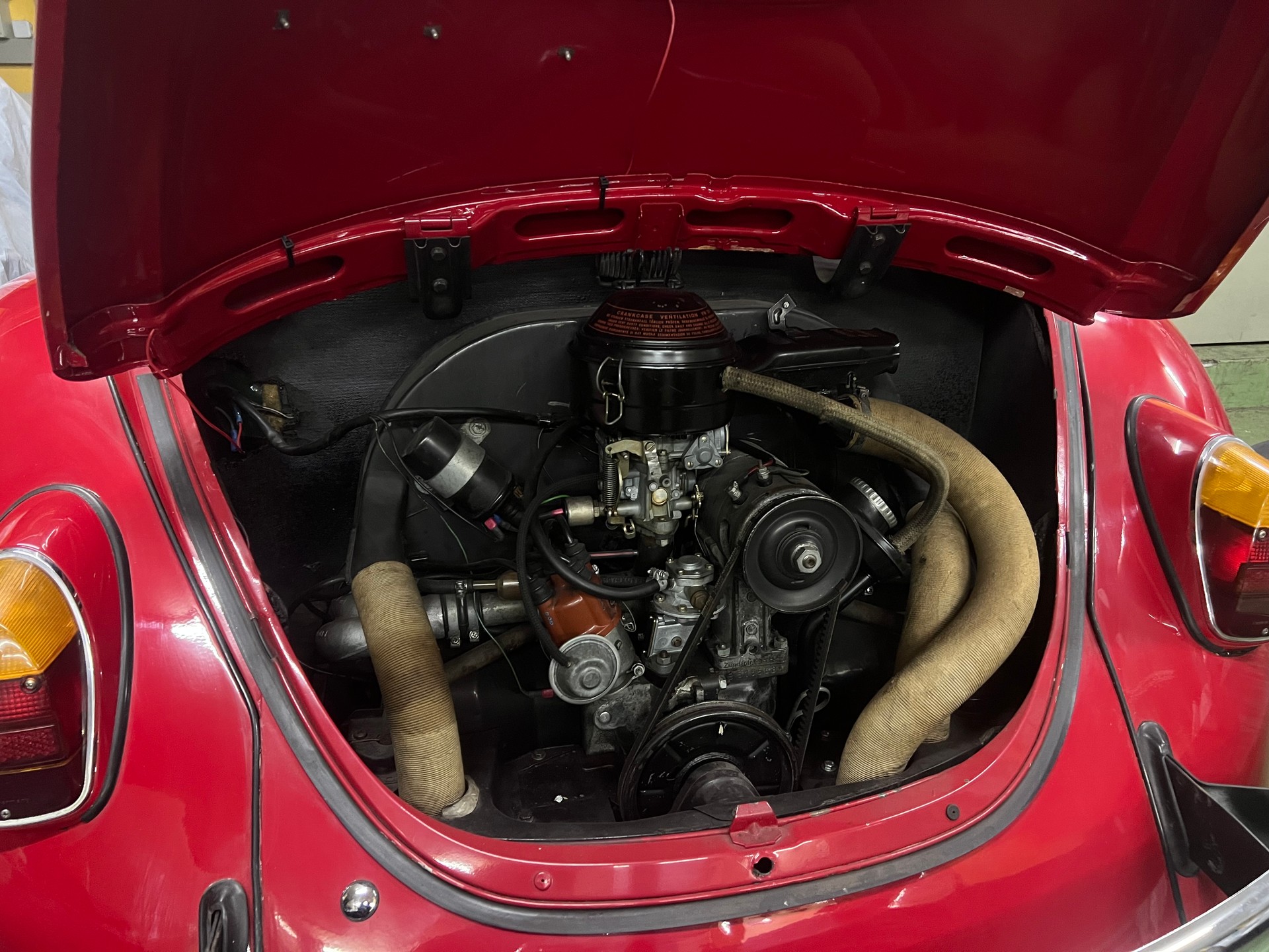 VW BEETLE-image-3