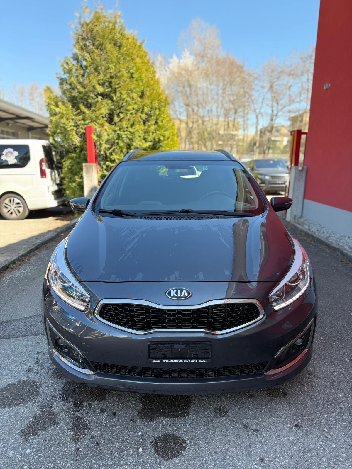 KIA Cee'd Sportswagon 1.6 CRDi Swiss Champion DCT-image-2