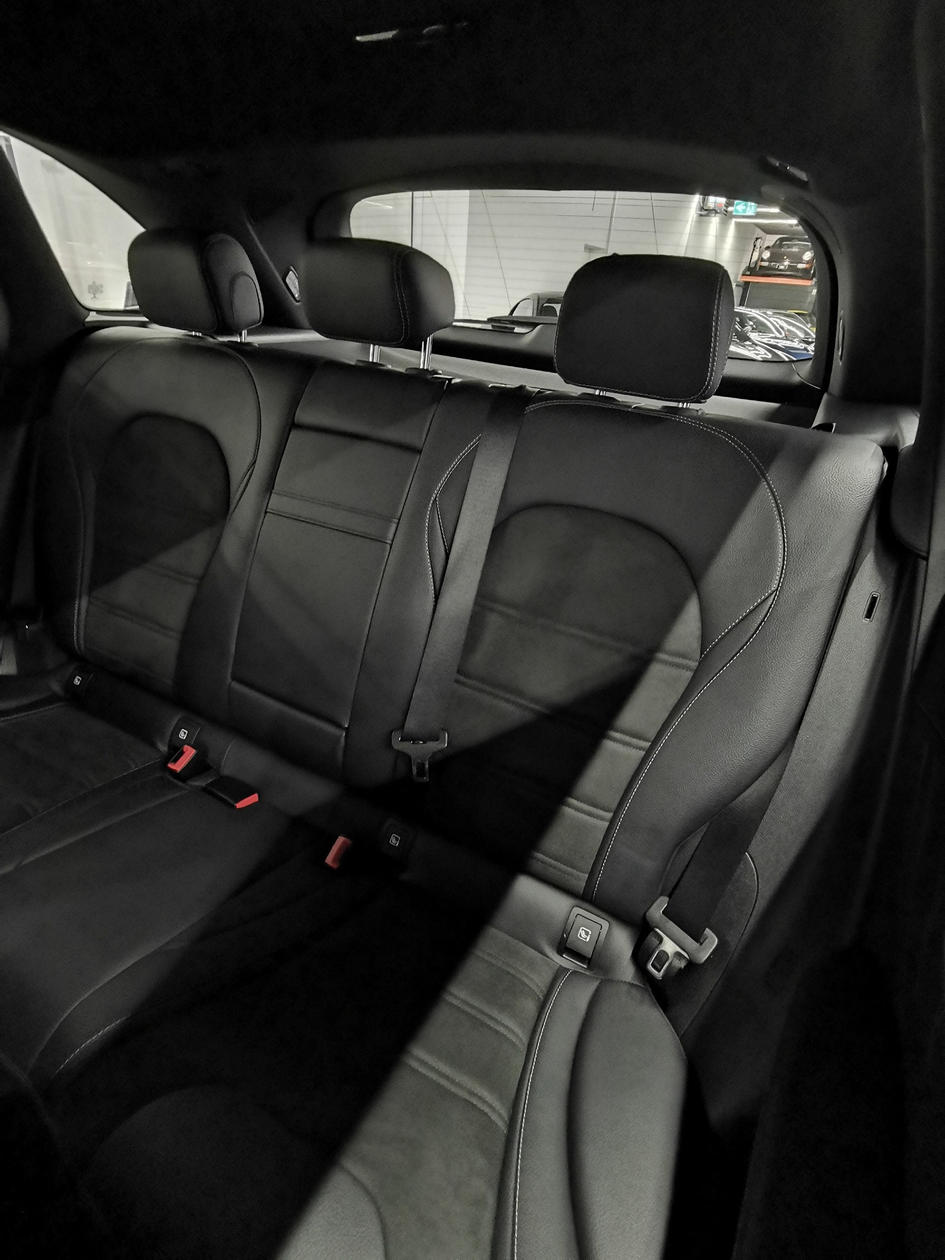 MERCEDES-BENZ GLC 63 AMG 4Matic+ 9G-Tronic WHITE SPECIAL 1. HD 50'000 KM CH-AUTO WINTERREIFEN-image-12