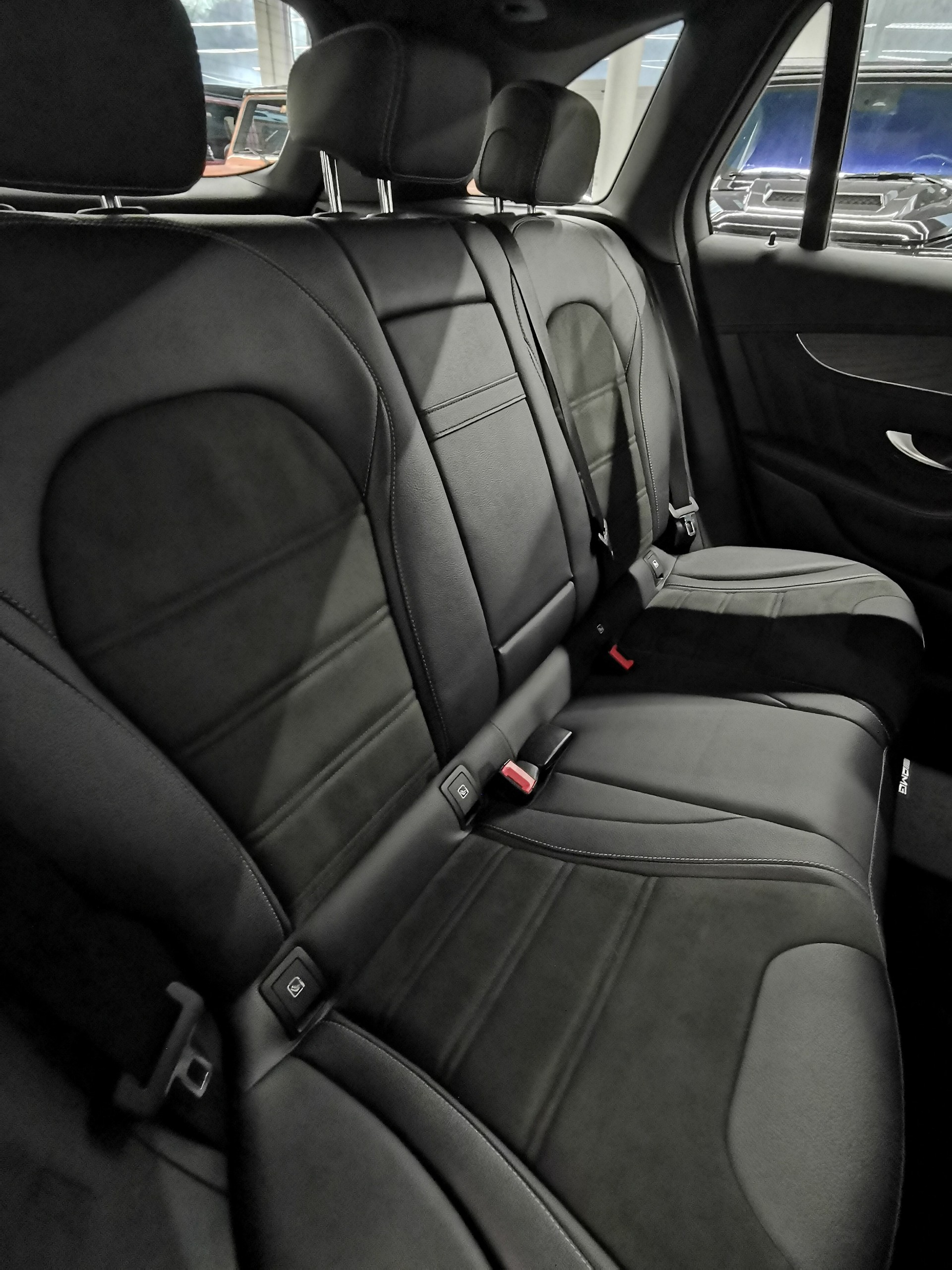 MERCEDES-BENZ GLC 63 AMG 4Matic+ 9G-Tronic WHITE SPECIAL 1. HD 50'000 KM CH-AUTO WINTERREIFEN-image-10
