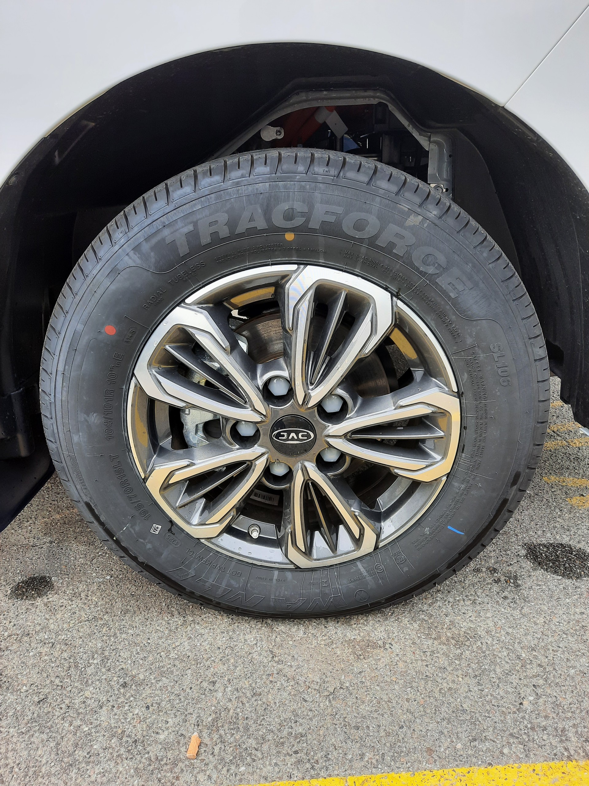 JAC M3ev-image-10