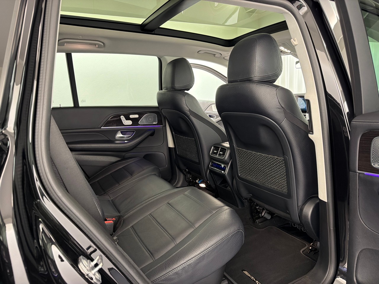 MERCEDES-BENZ GLS 400 d AMG L.4M-image-8