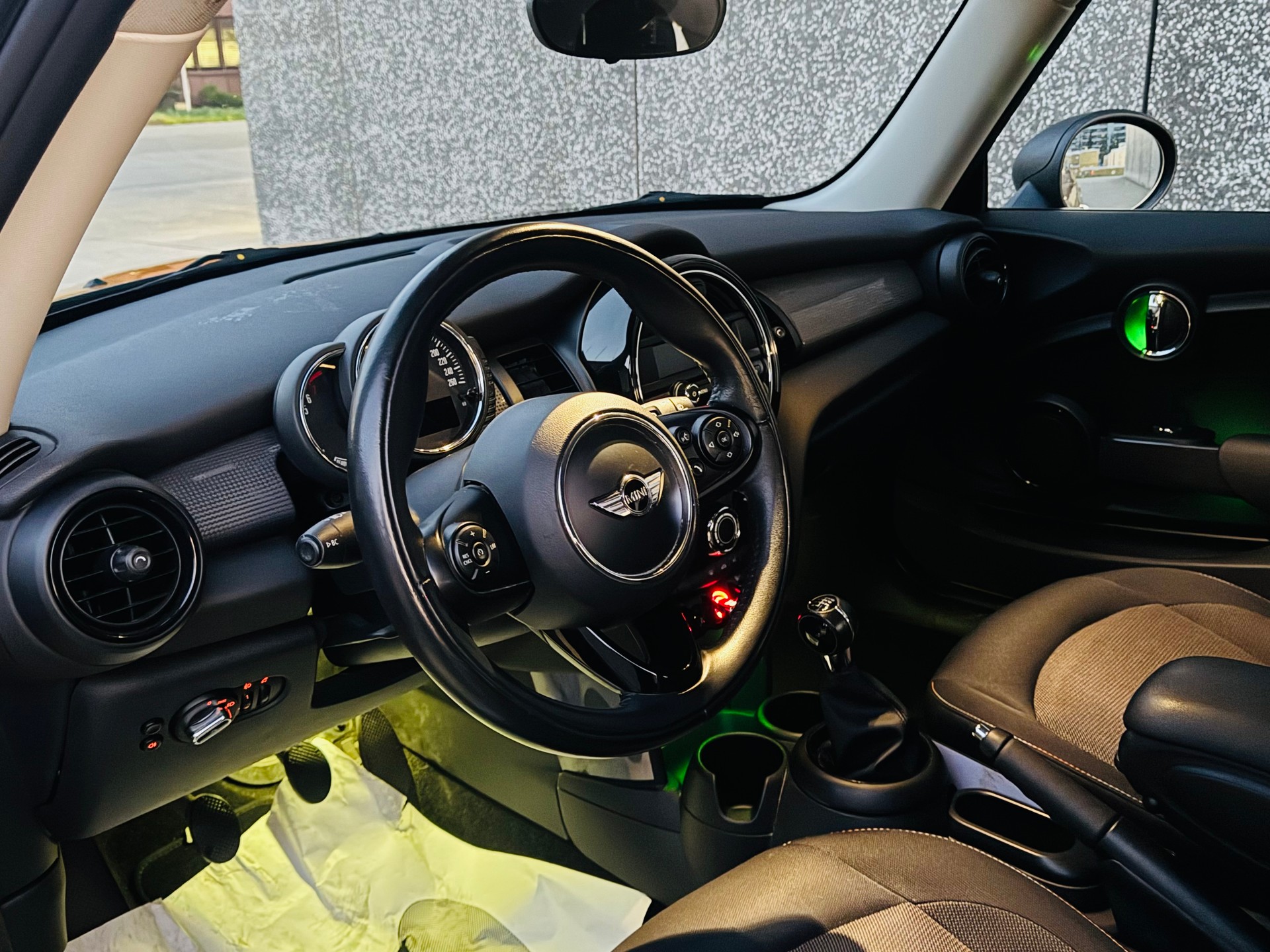 MINI One First-image-15