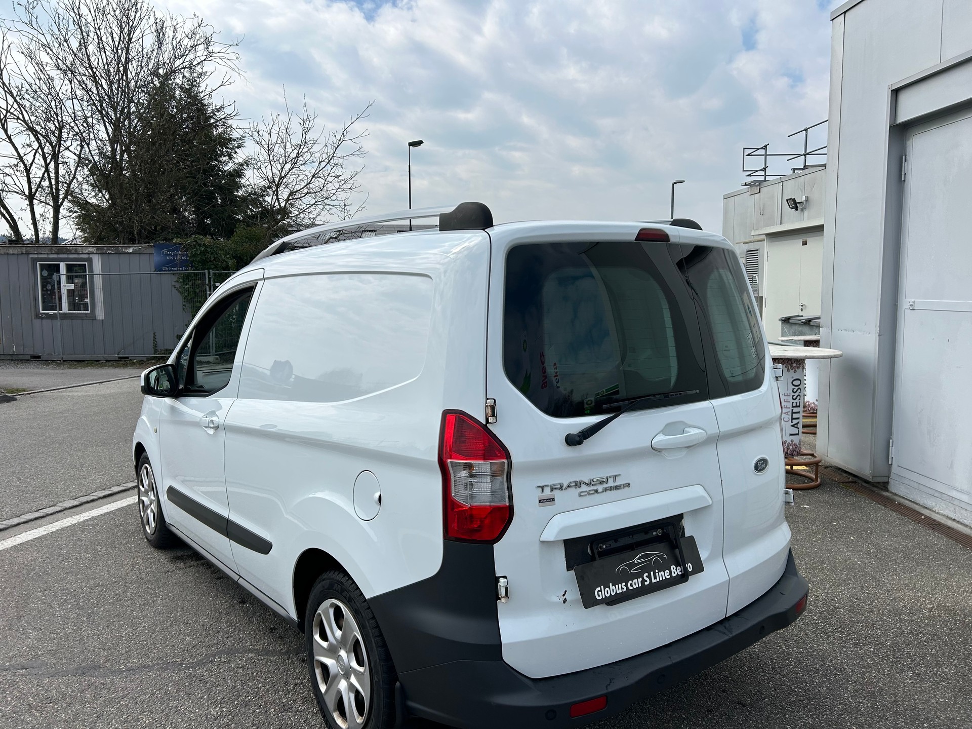 FORD Transit Courier Van 1.5 TDCi Ambiente-image-7