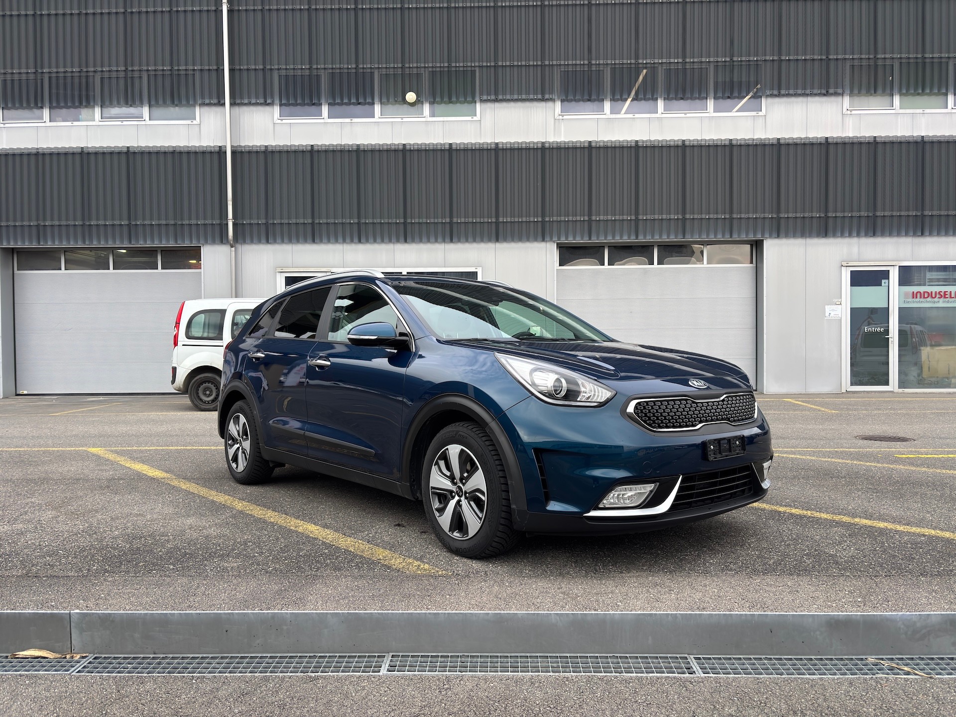 KIA KIA NIRO HEV HYBRID 1.6 B STYLE-image-2