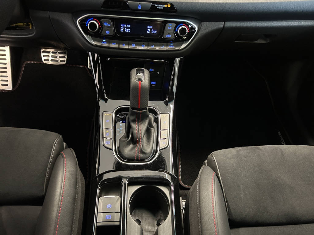 HYUNDAI i30 1.5 T-GDi N-Line-image-7