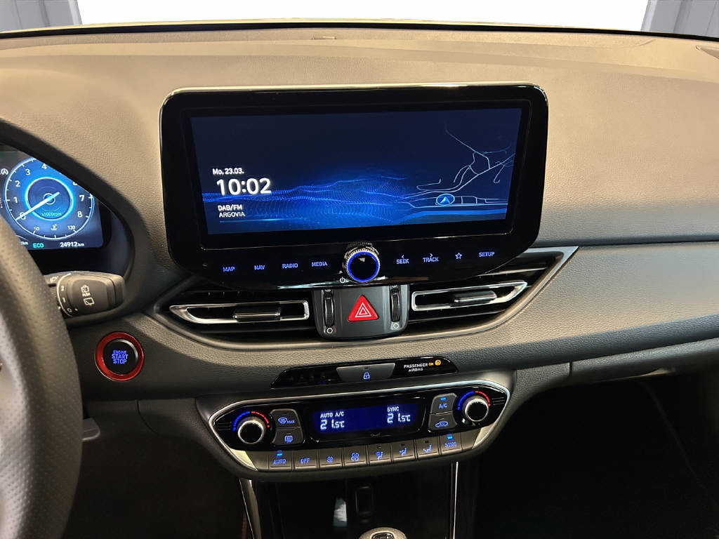 HYUNDAI i30 1.5 T-GDi N-Line-image-5