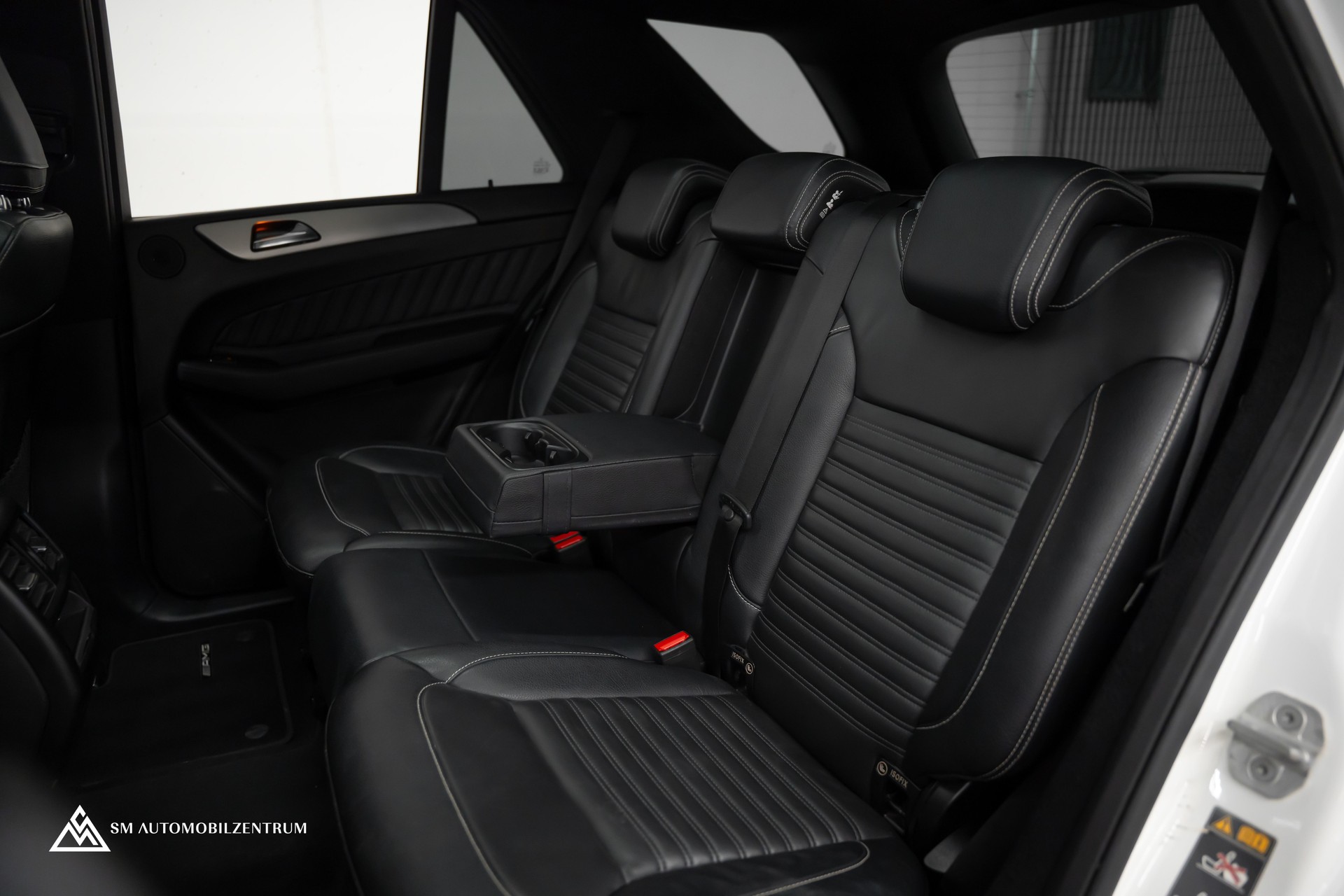 MERCEDES-BENZ GLE 500 e 4Matic AMG Line / Panorama / 360° / AHK-image-19