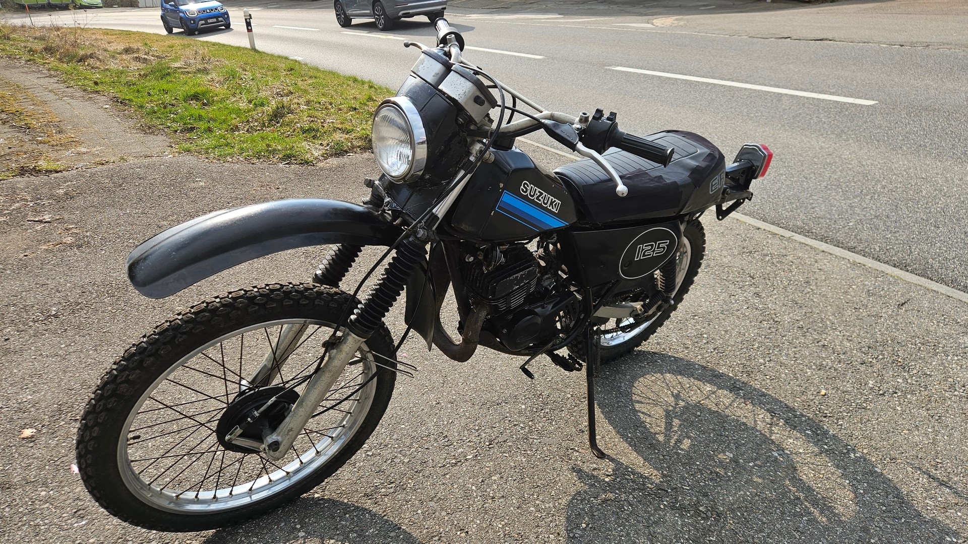 SUZUKI TS 125-image-2