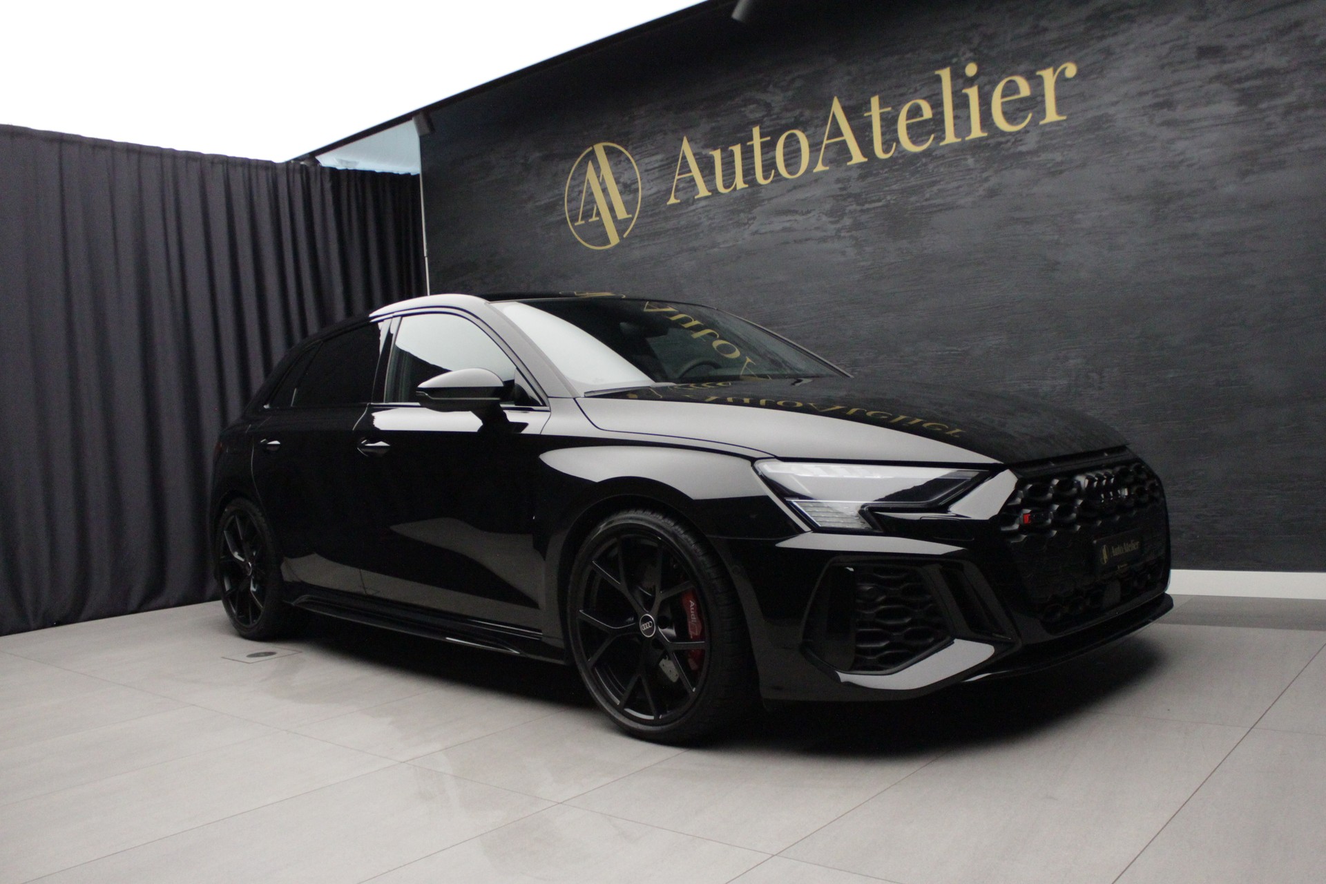 AUDI RS3 Sportback 2.5 TSI quattro S-tronic-showroom-element-2