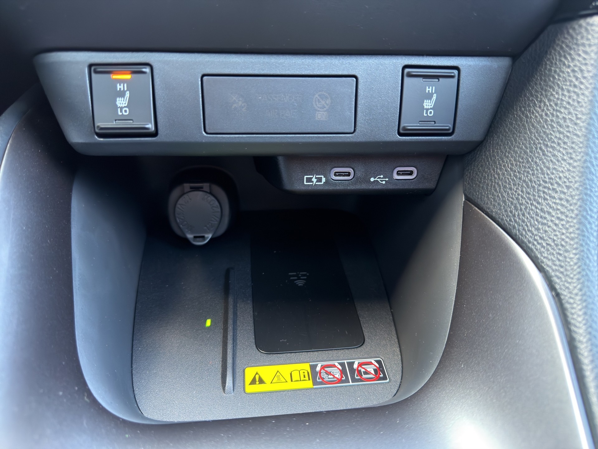 TOYOTA Yaris 1.5 GR Sport e-CVT-image-14