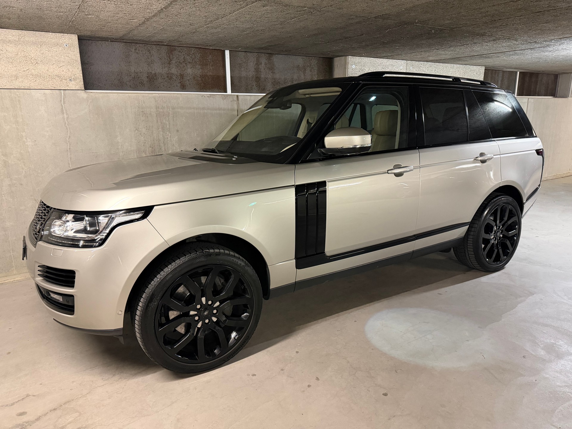 LAND ROVER Range Rover 4.4 SDV8 Autobiography Automatic