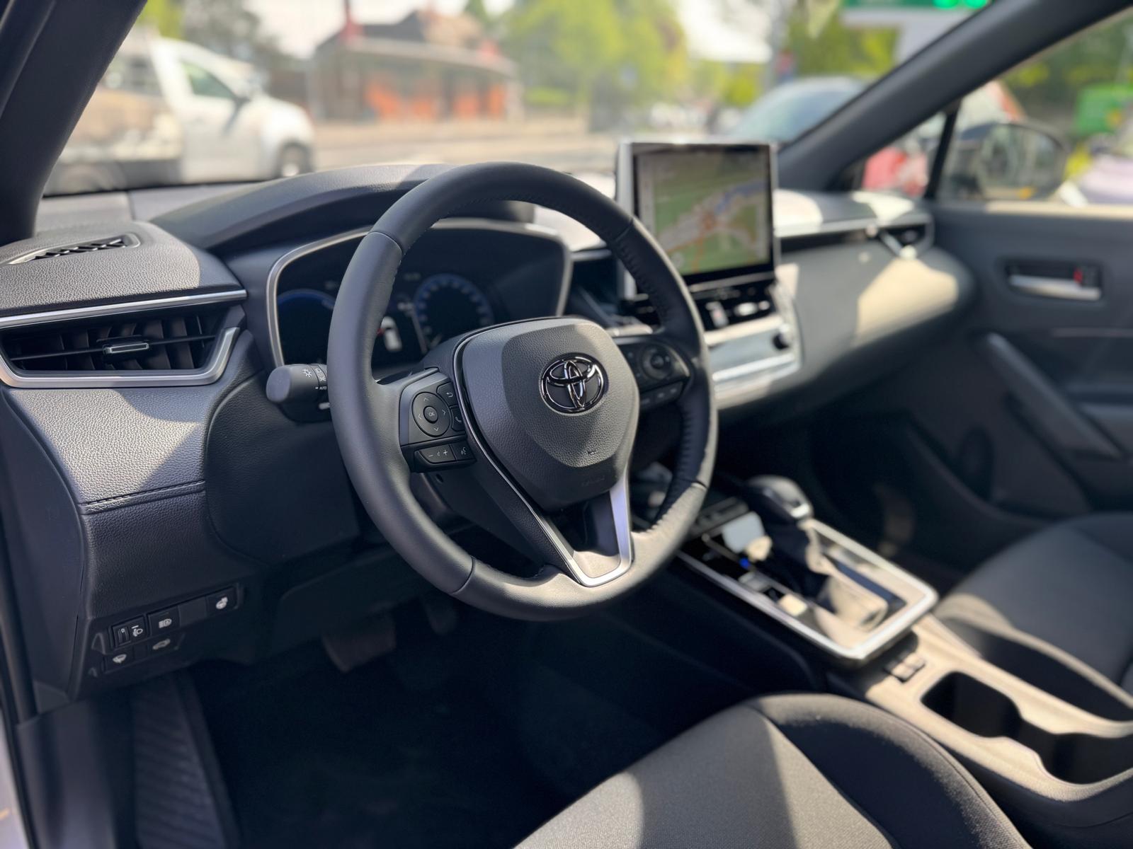 TOYOTA Corolla Cross 1.8 Trend e-CVT-image-8