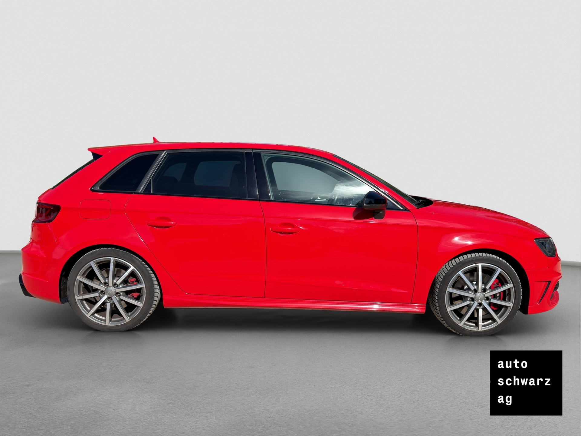 AUDI S3 Sportback 2.0 TFSI quattro S-tronic-showroom-element-3